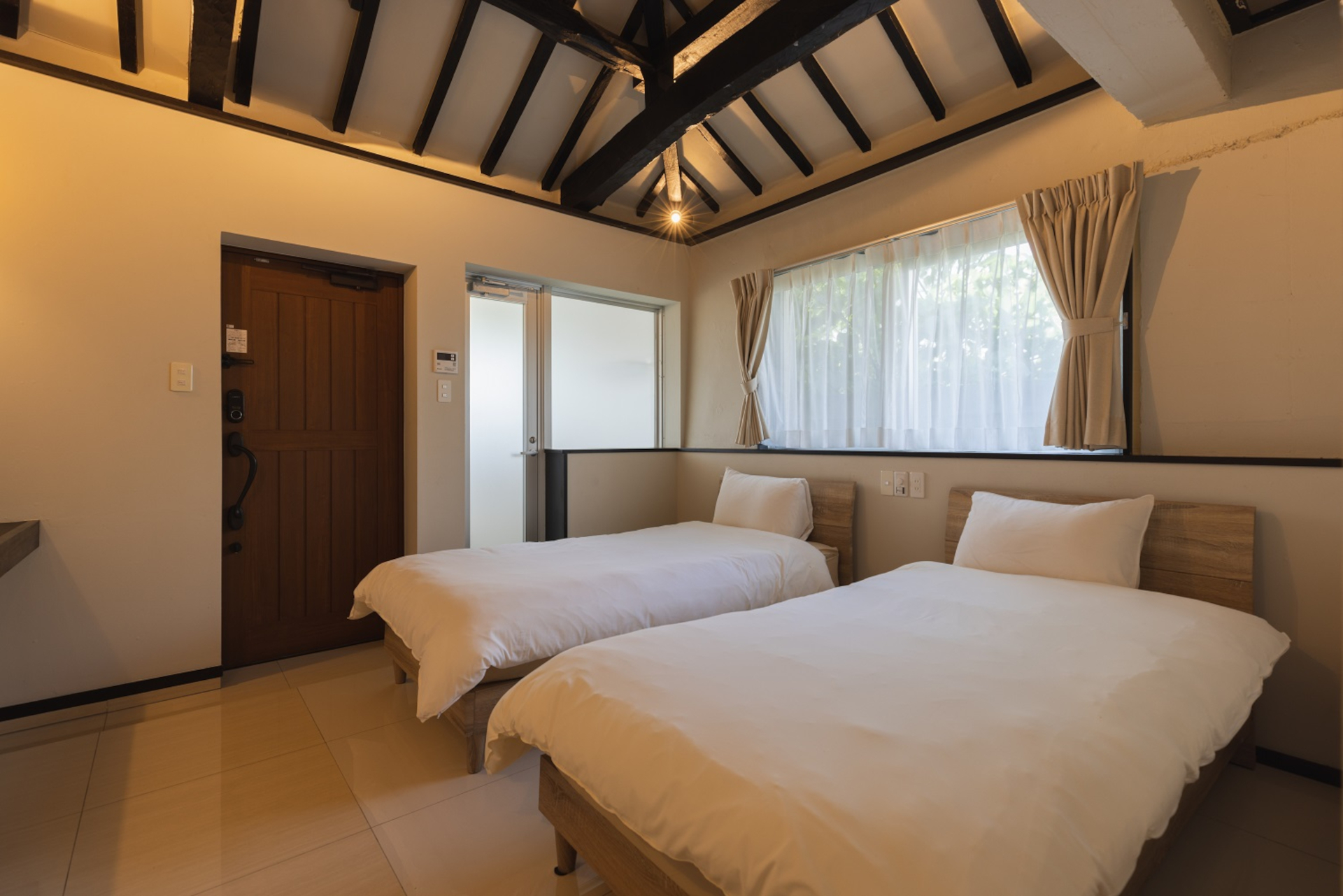 寝室とコネクティングルーム