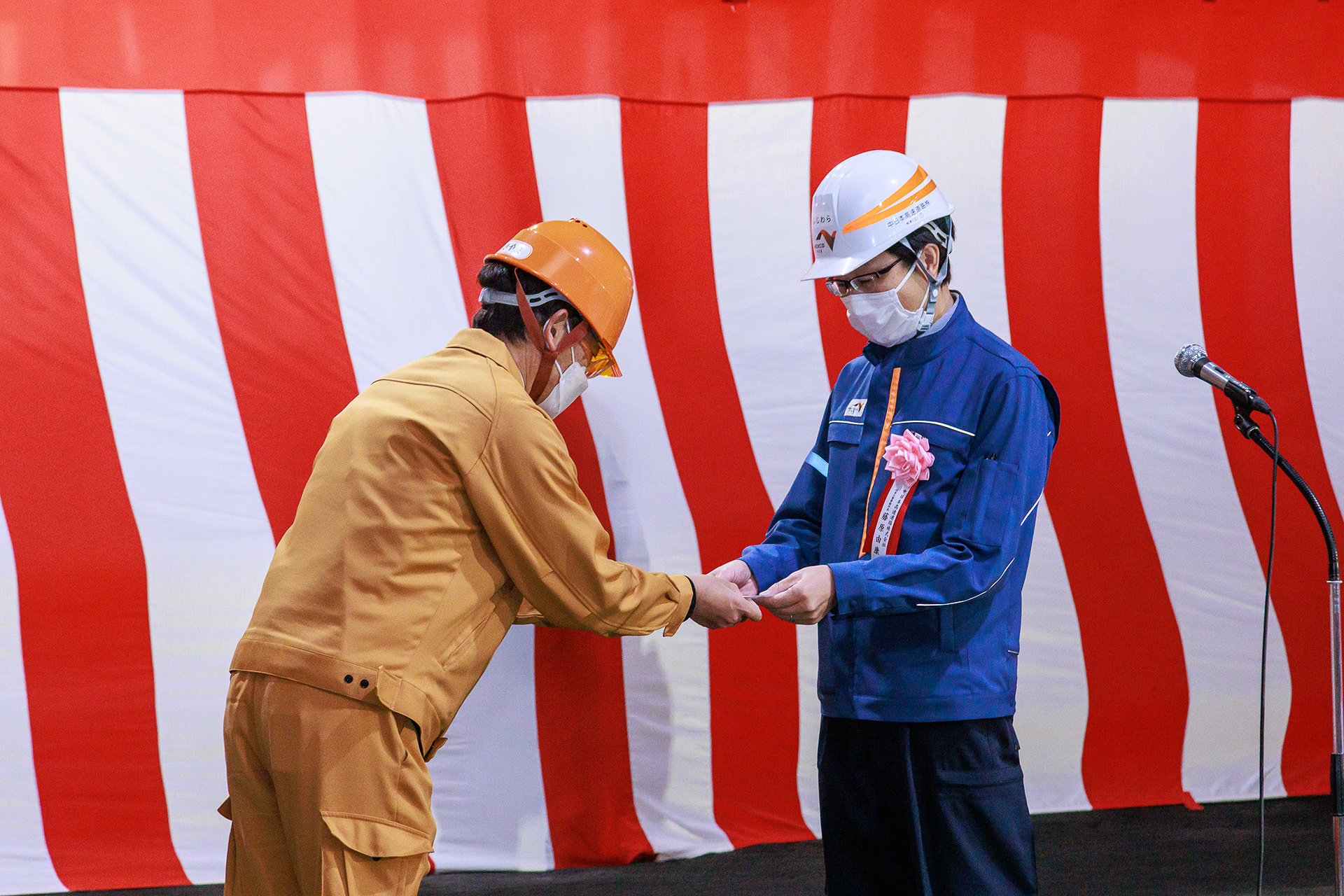 職員による貫通確認を実施