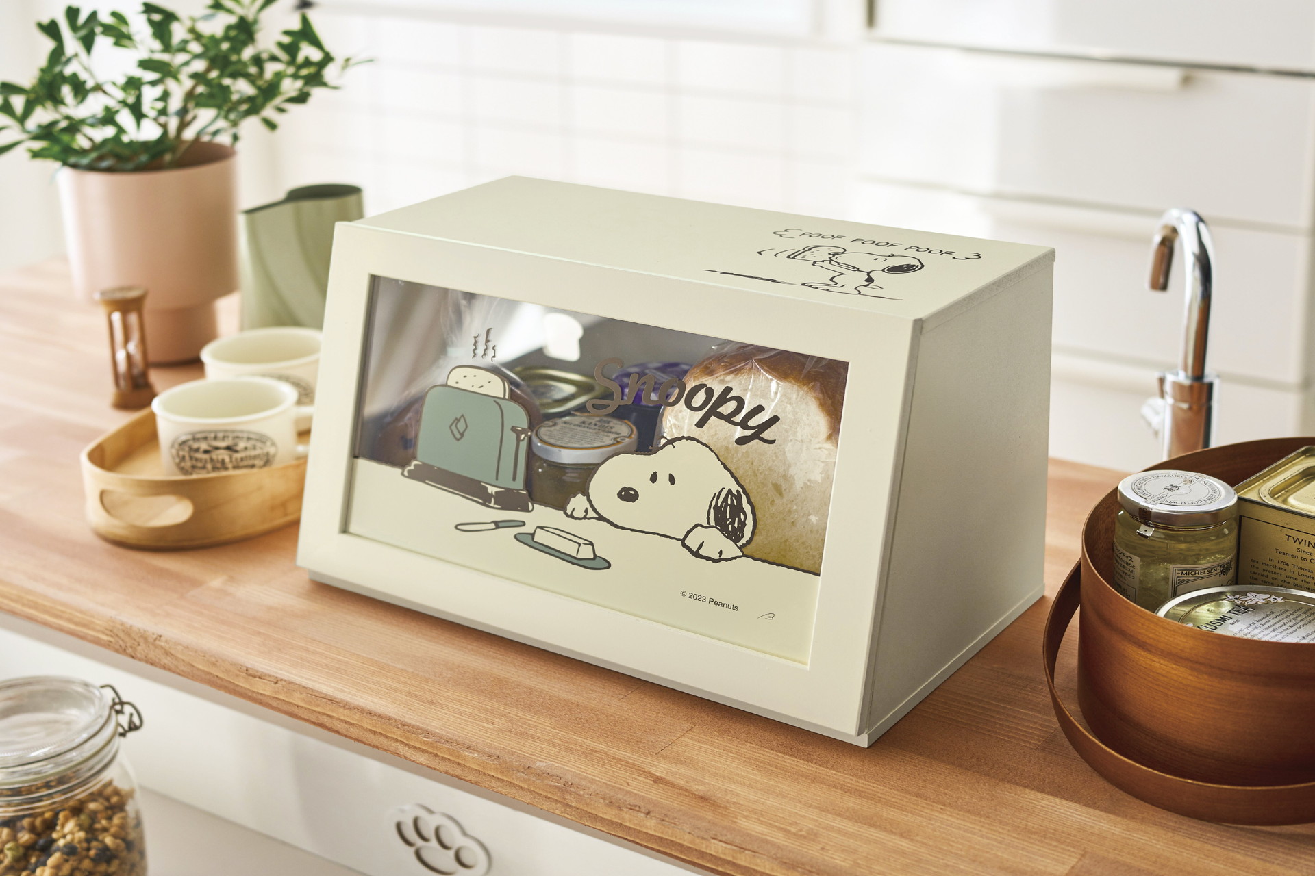 両面から使えるカウンター上収納ボックス（1万800円）