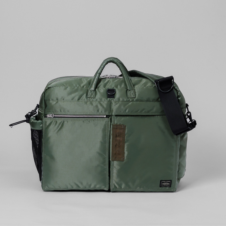 吉田カバン、PX TANKER第10弾。MA-1モチーフの生地や特別な配色