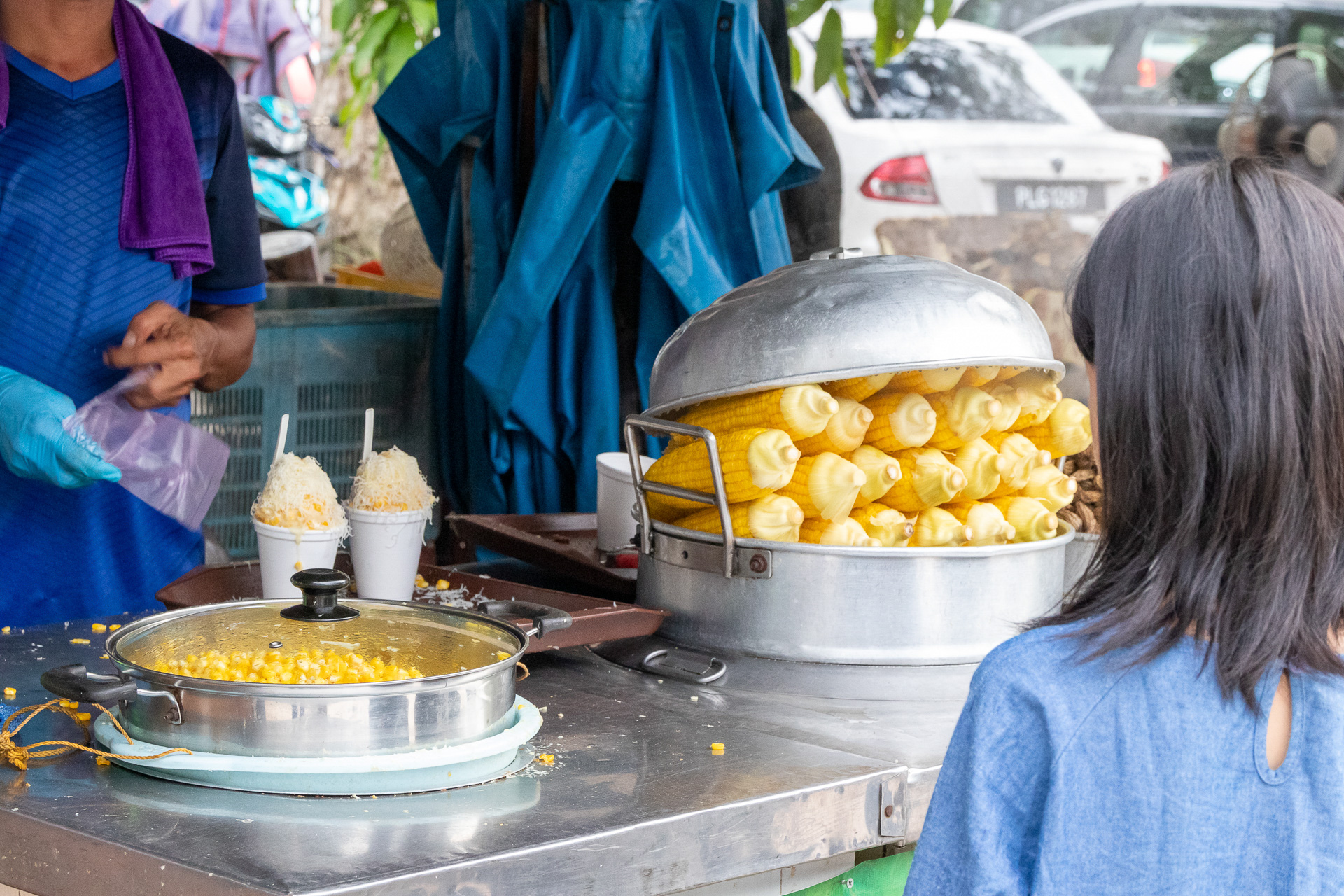 トウモロコシを売っている屋台