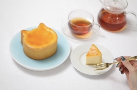 ねこねこチーズケーキ（1990円）