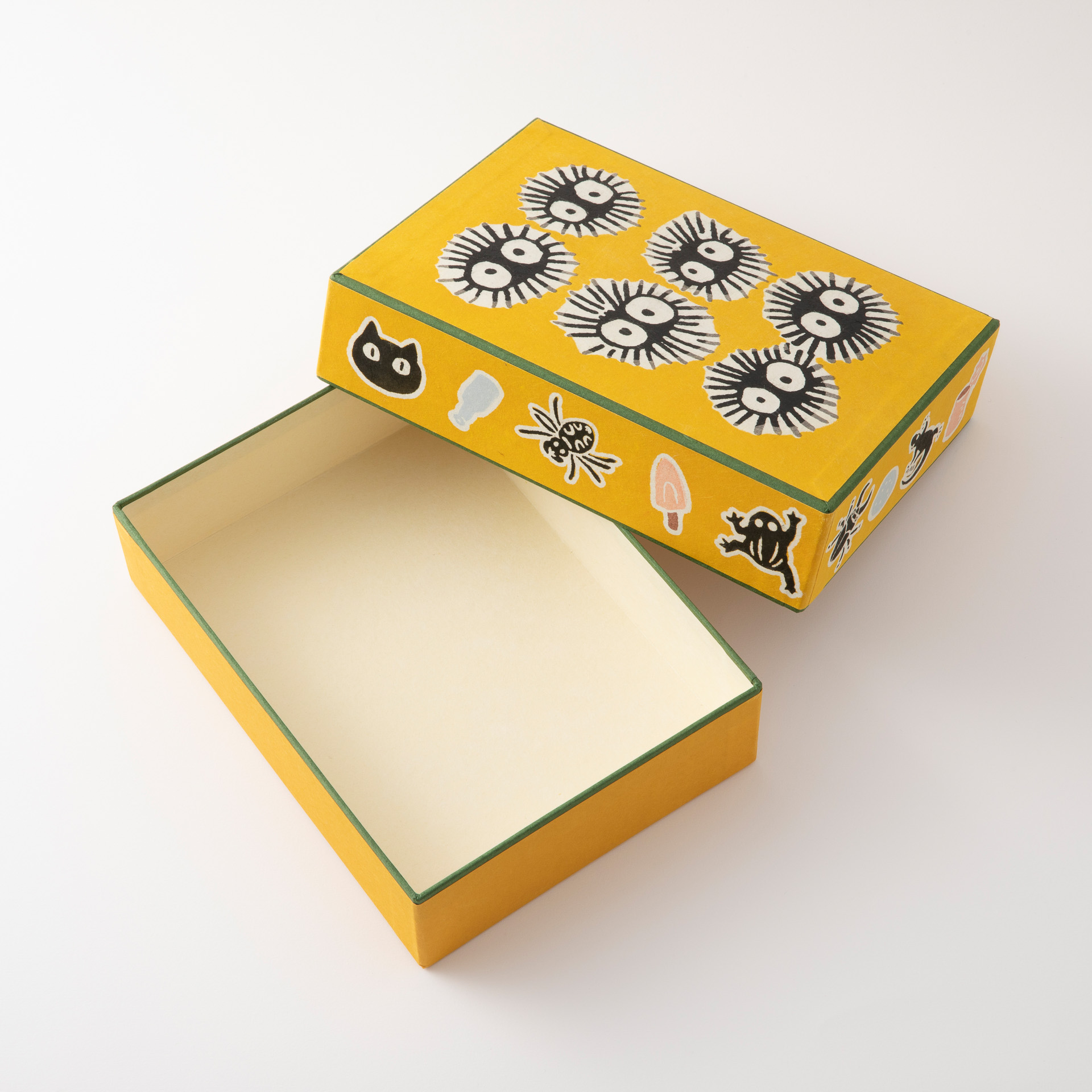 「八尾和紙の型染宝箱」マックロクロスケ