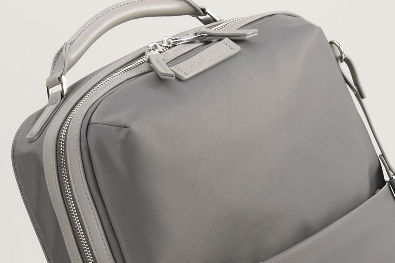 リサイクルナイロンを採用