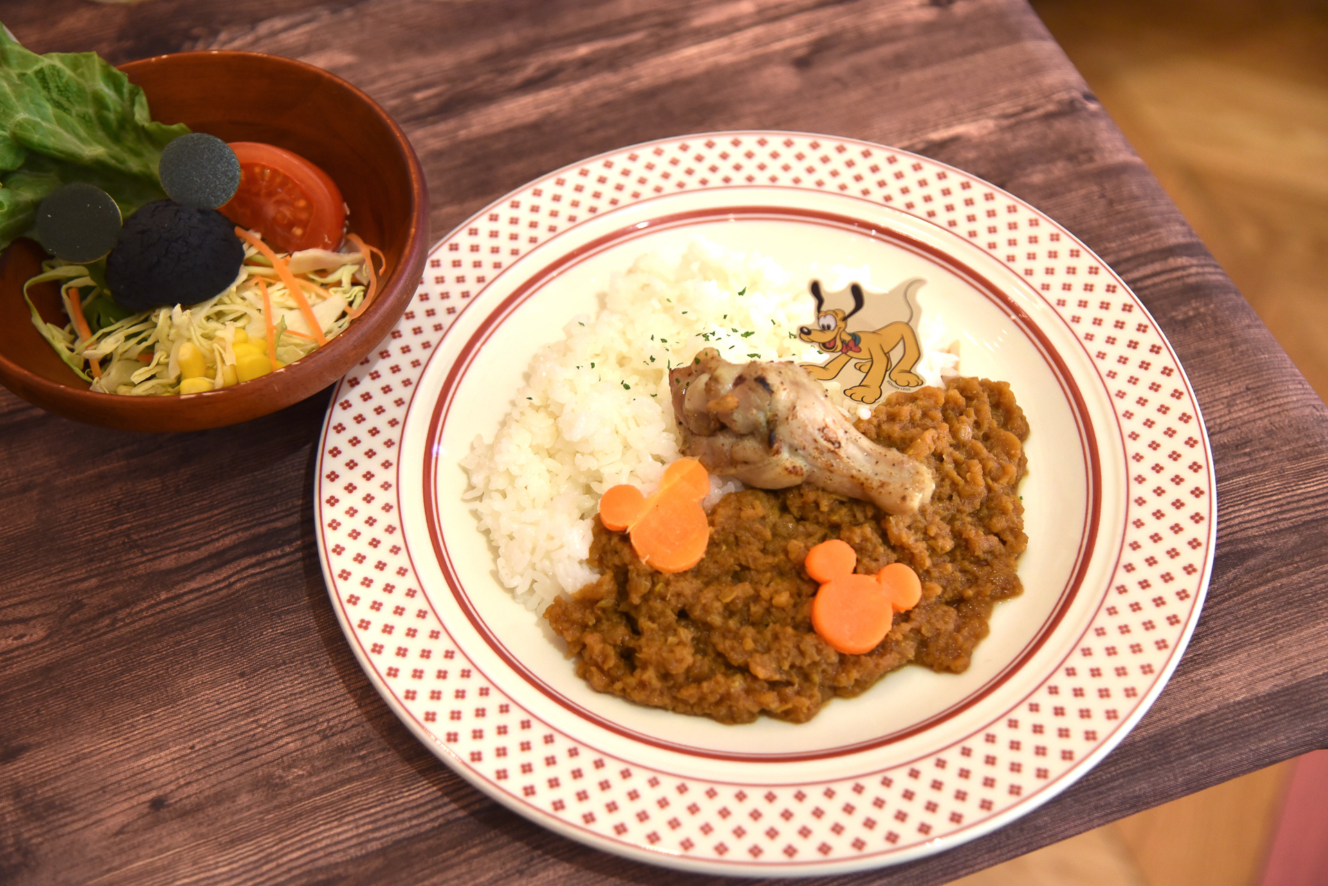 「【ミッキー＆プルート】2人はいつも一緒カレー」（2189円）