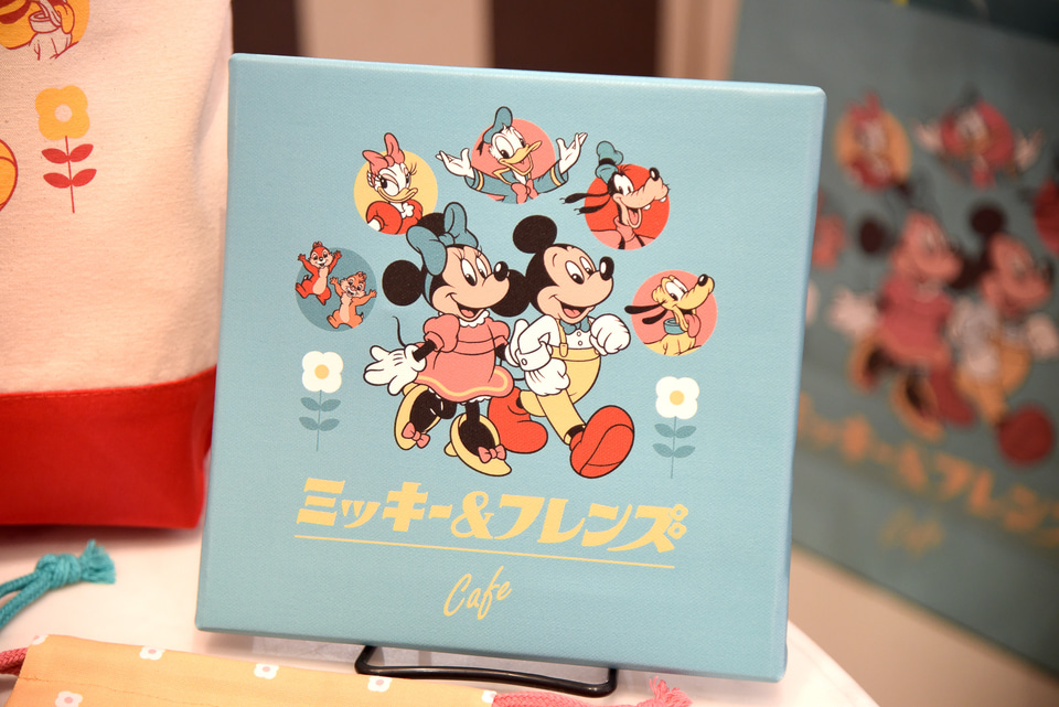 ディズニー×レトロ喫茶メニュー、ちょっと懐かしいが新しい!? 明日