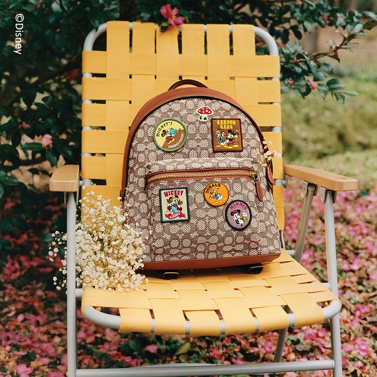 チャーター バックパック シグネチャー テキスタイル ジャカード パッチ（10万1200円）