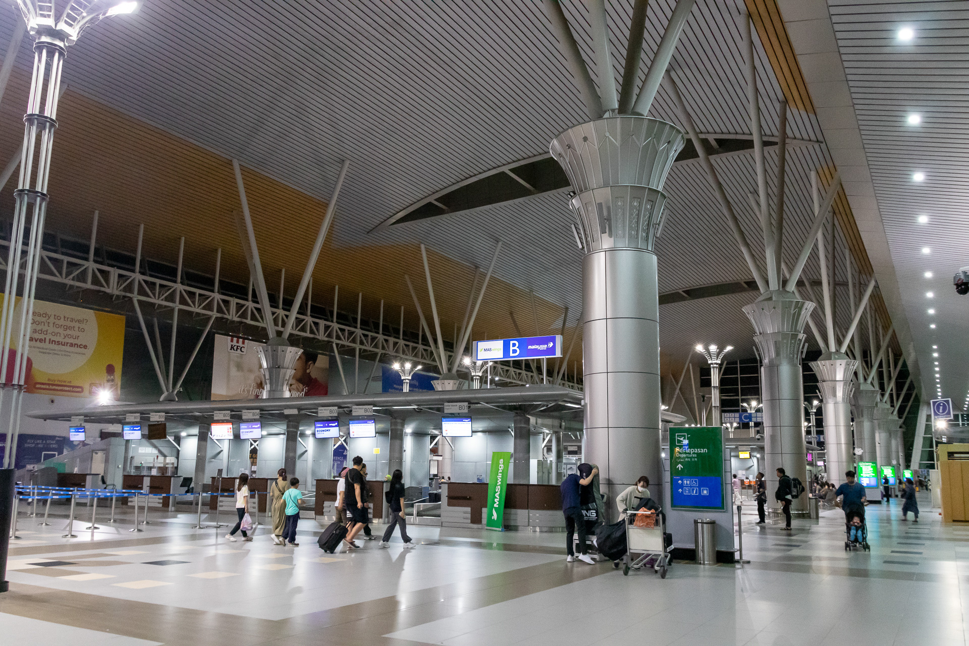 あっという間の3日間。名残惜しさを感じつつ、コタキナバル空港で復路のチェックイン