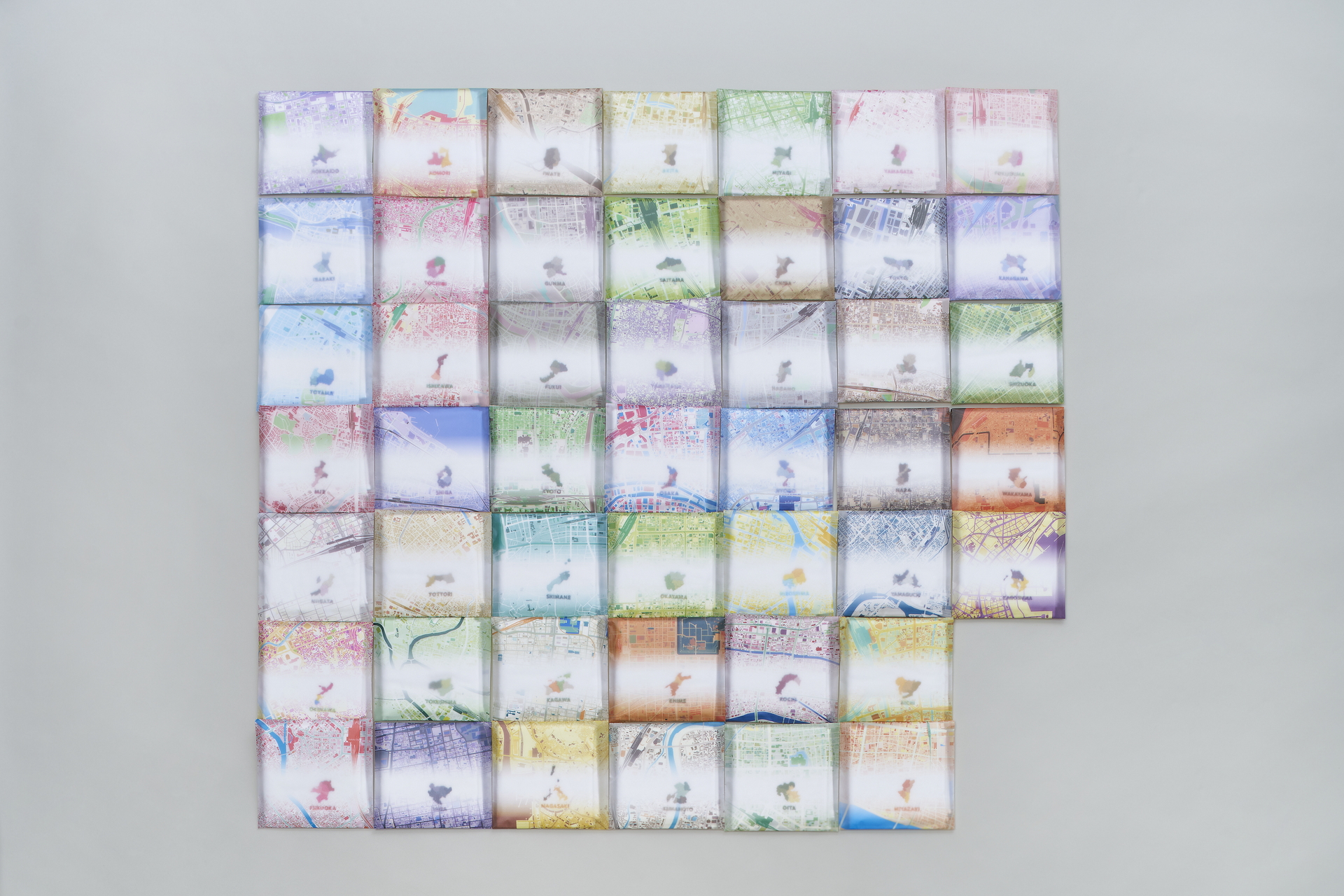 各都道府県の地図をデザインしたパッケージ