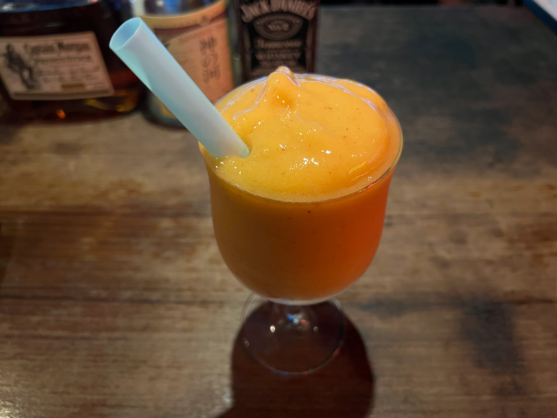 フルーツのフローズンカクテル