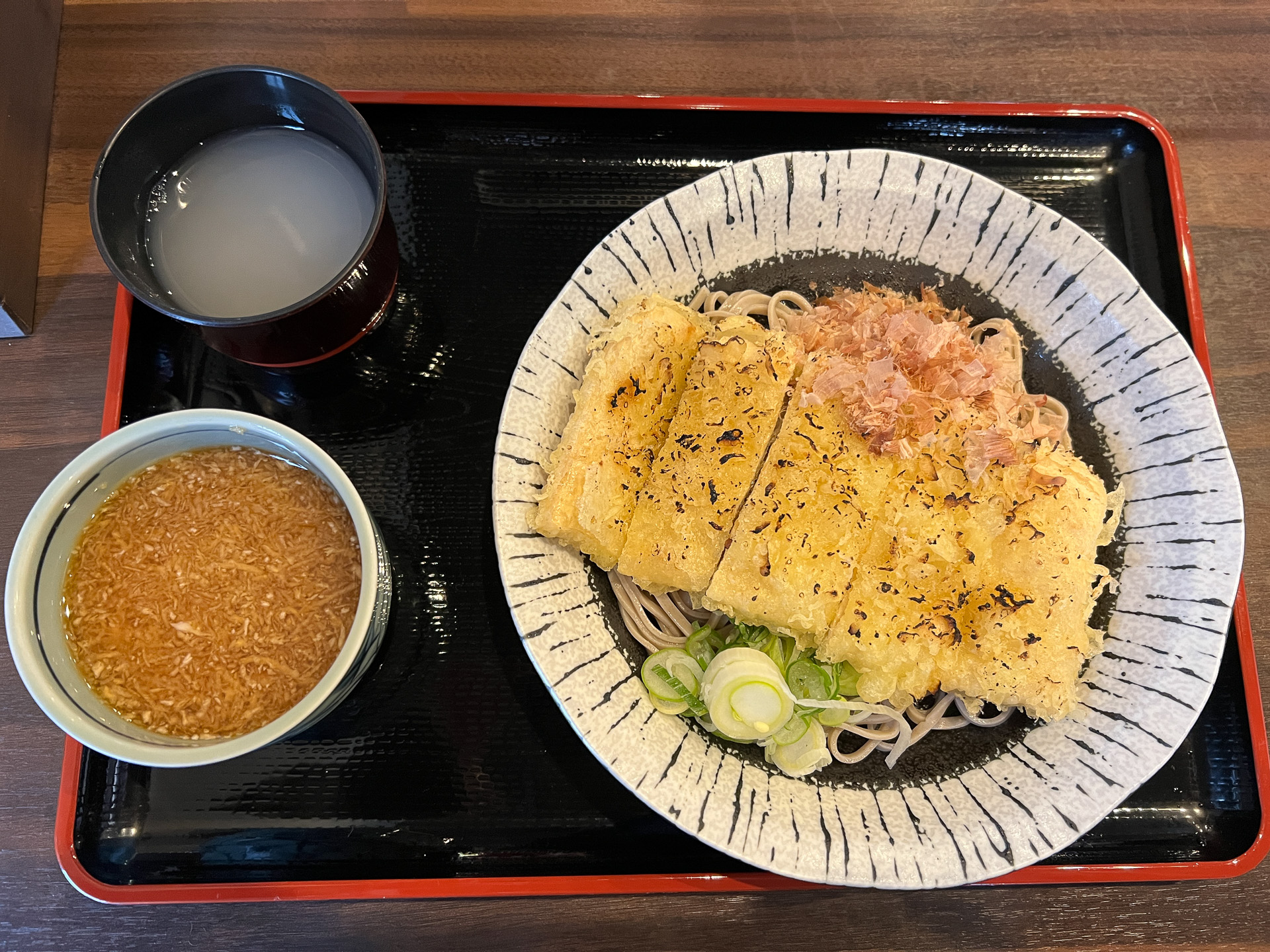 二男坊名物、あげおろしそば