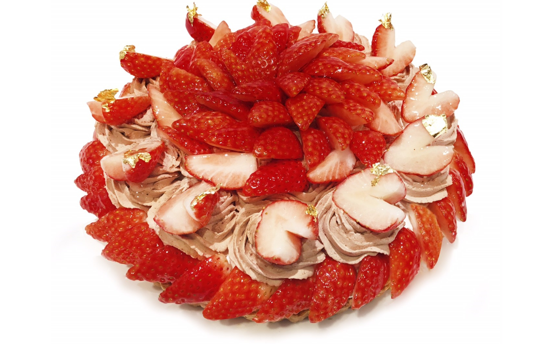 「Café comme ca」10周年限定 フルーツショートケーキ（1ピース1500円）と山武市産「真紅の美鈴」いちごのショコラモンブラン（1ピース1300円）