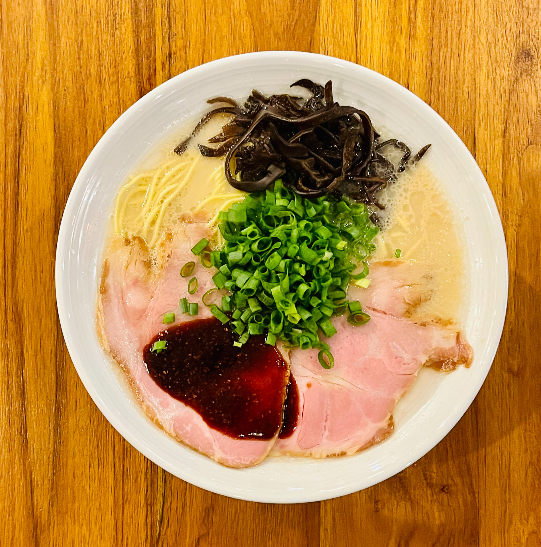 ここ数年でハワイでもクオリティの高いラーメンが食べられるようになった（賀正軒）
