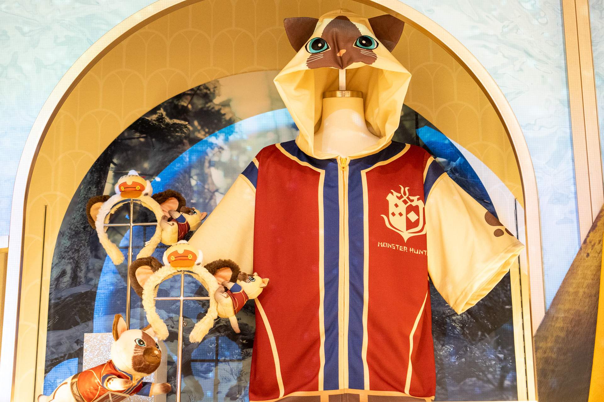 フードをかぶるとアイルーになりきれる半袖パーカーは5900円