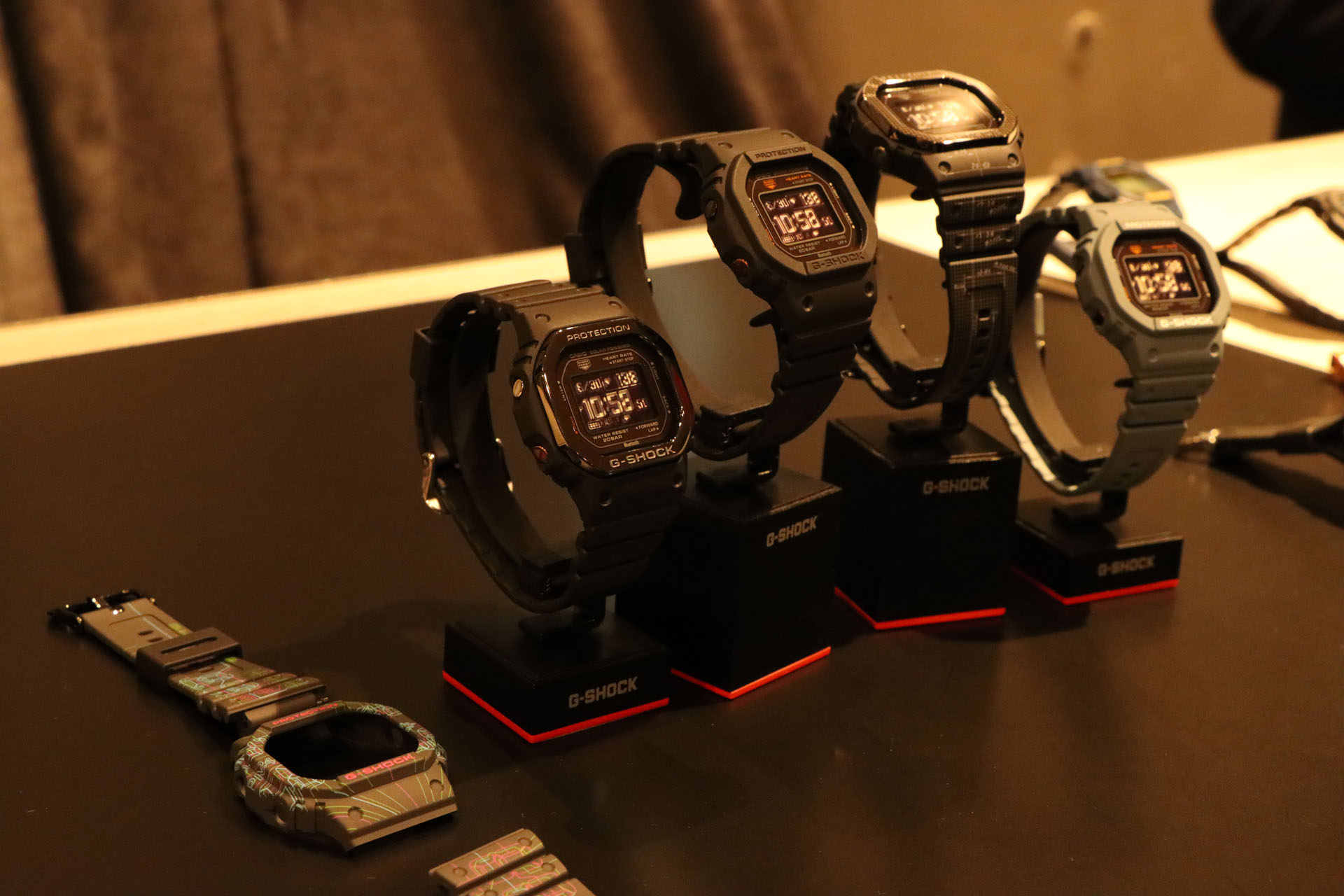 G-SHOCKのスポーツライン「G-SQUAD」から「DW-H5600」を発表した