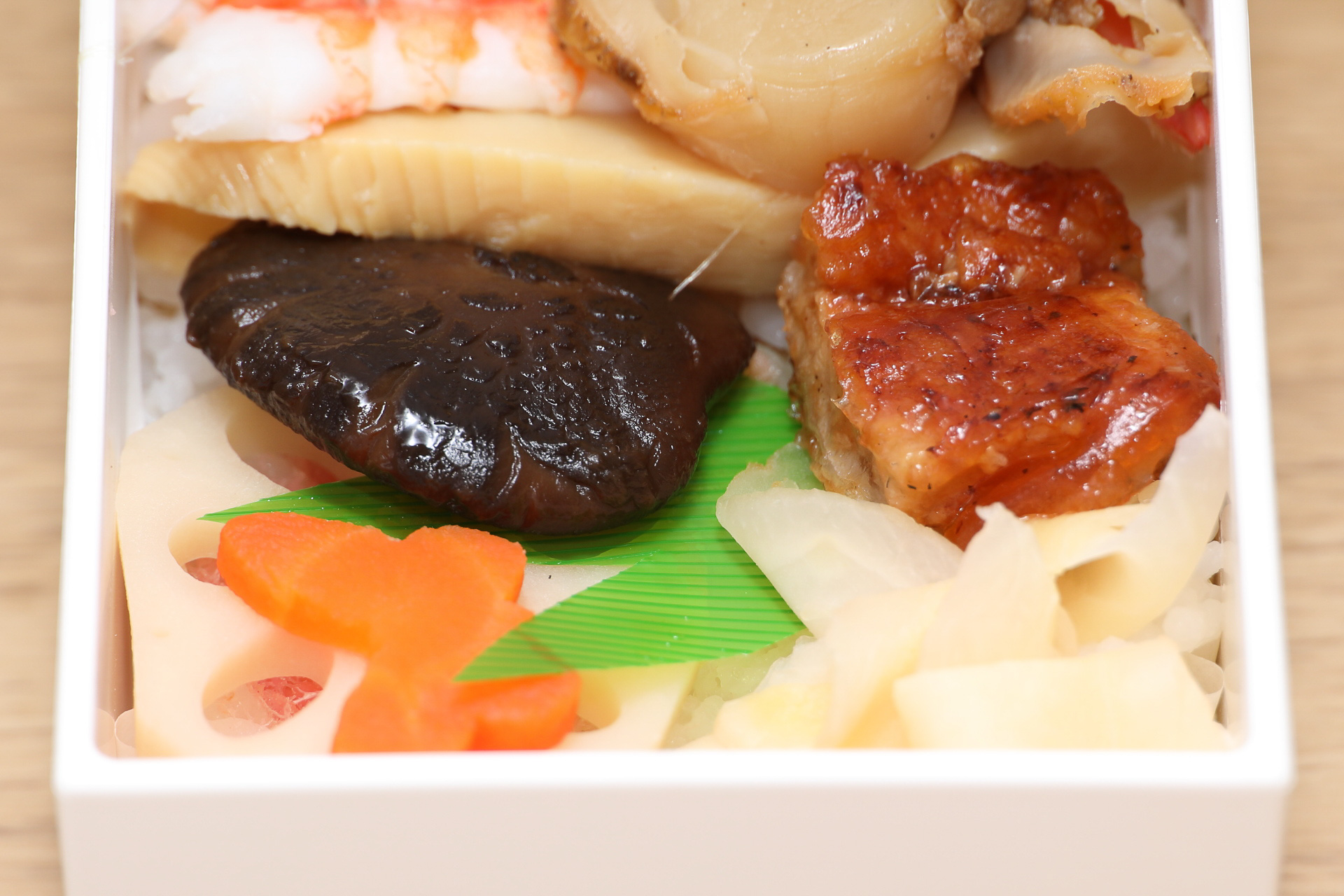 椎茸もホタテも海老も食感しっかり、味もしっかりタイプ