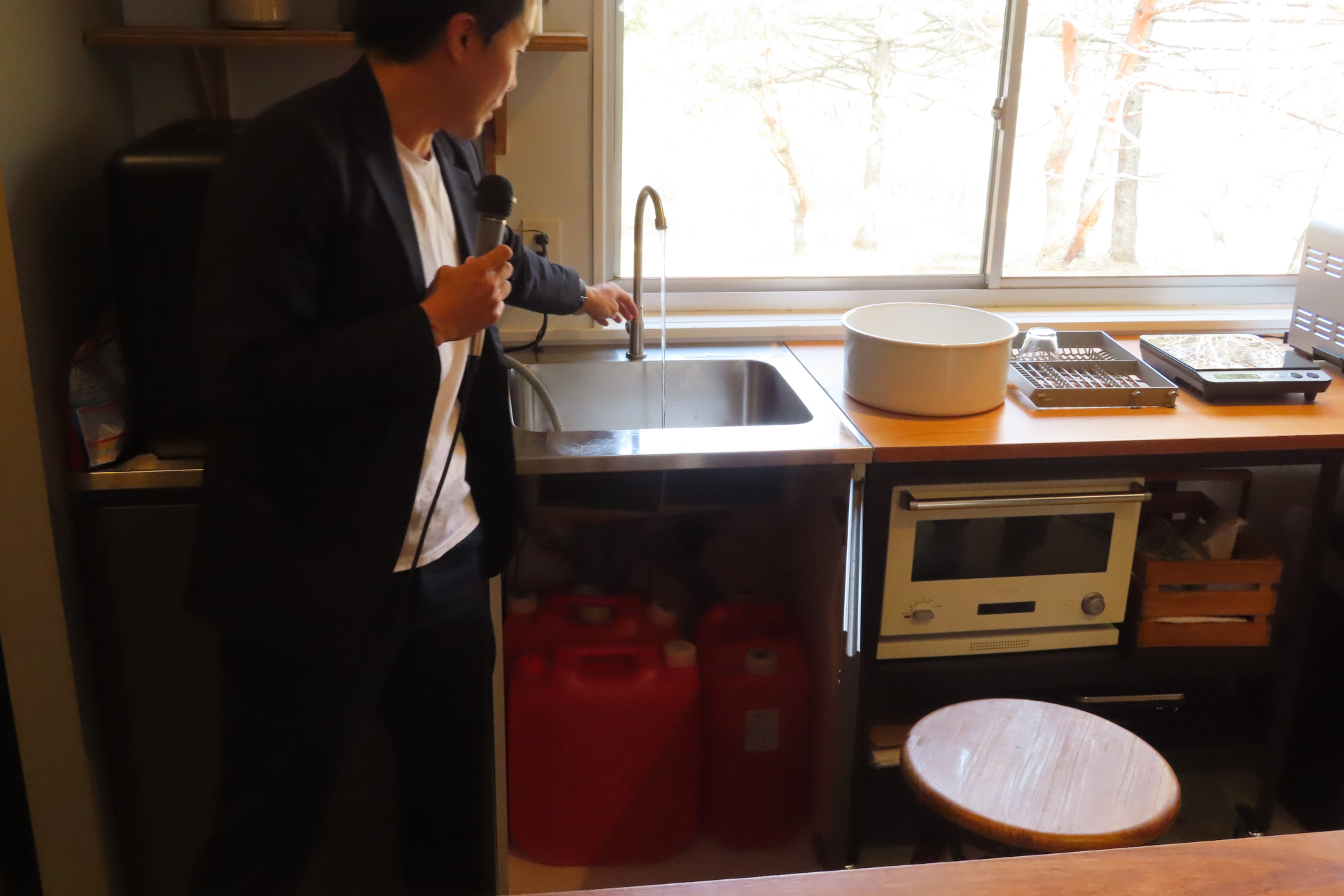 キッチンシンクはキャンピングカー風