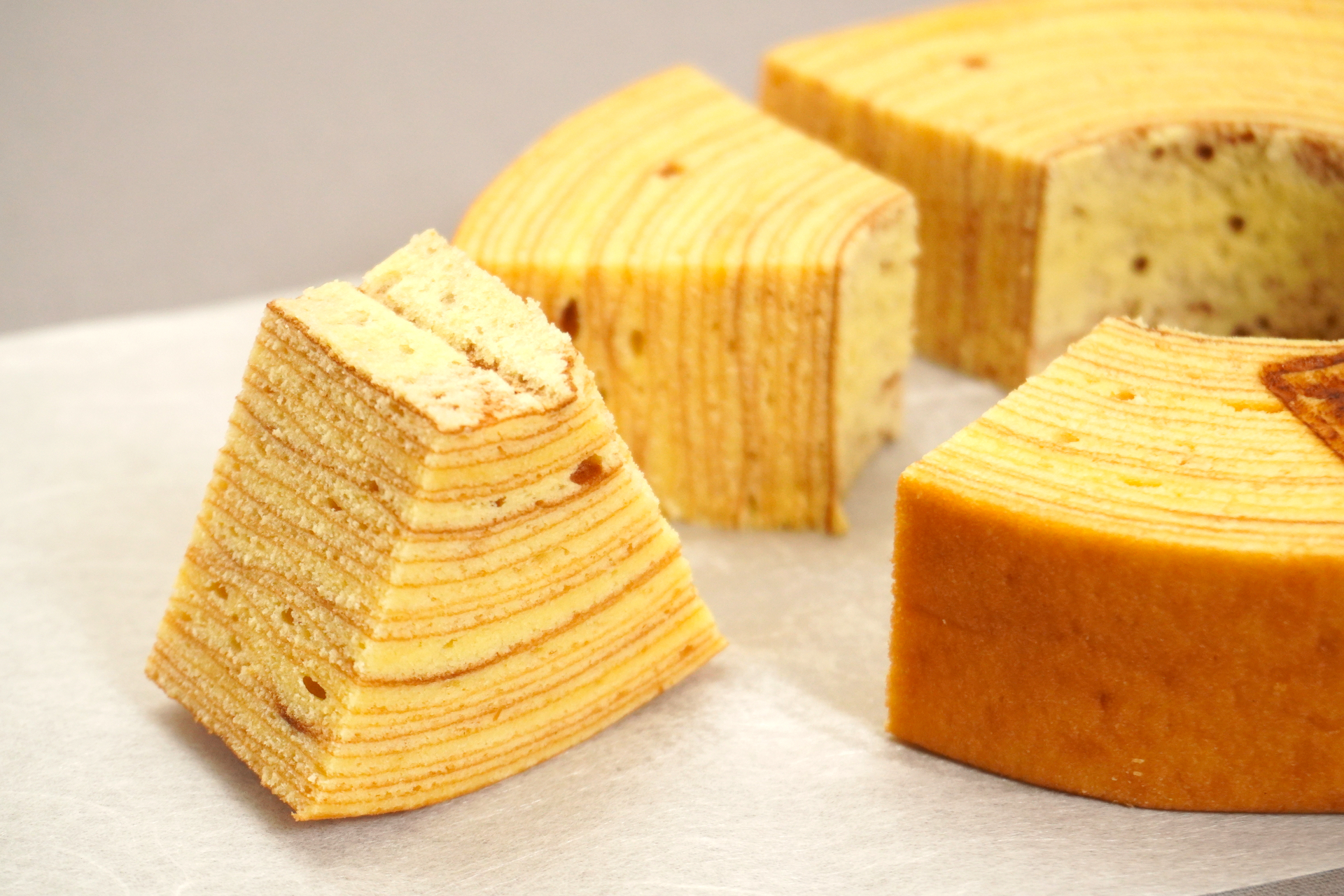 「伊勢ブランド」にも認定されている神宮スギ。木箱入りや大きいサイズは贈答用としても人気