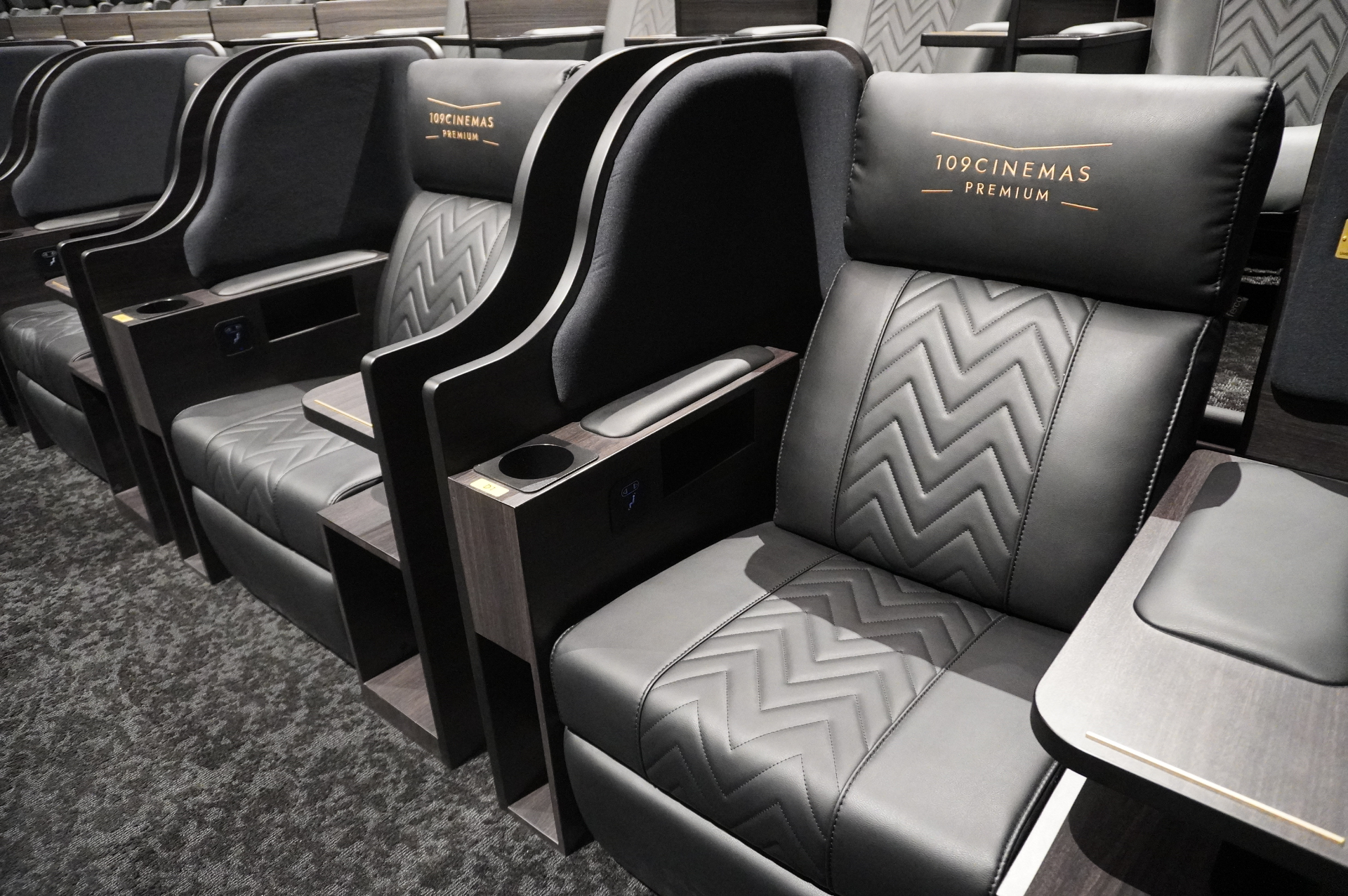 プレミアムシート クラスS