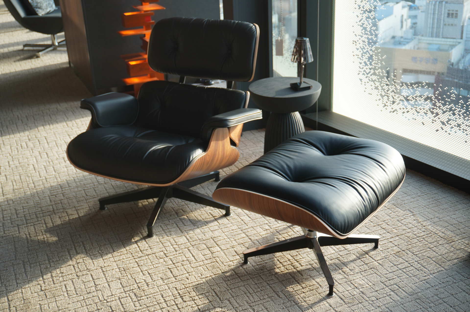 クラスSチケット購入者だけが利用できるプレミアムラウンジ「OVERTURE」は10階に開設