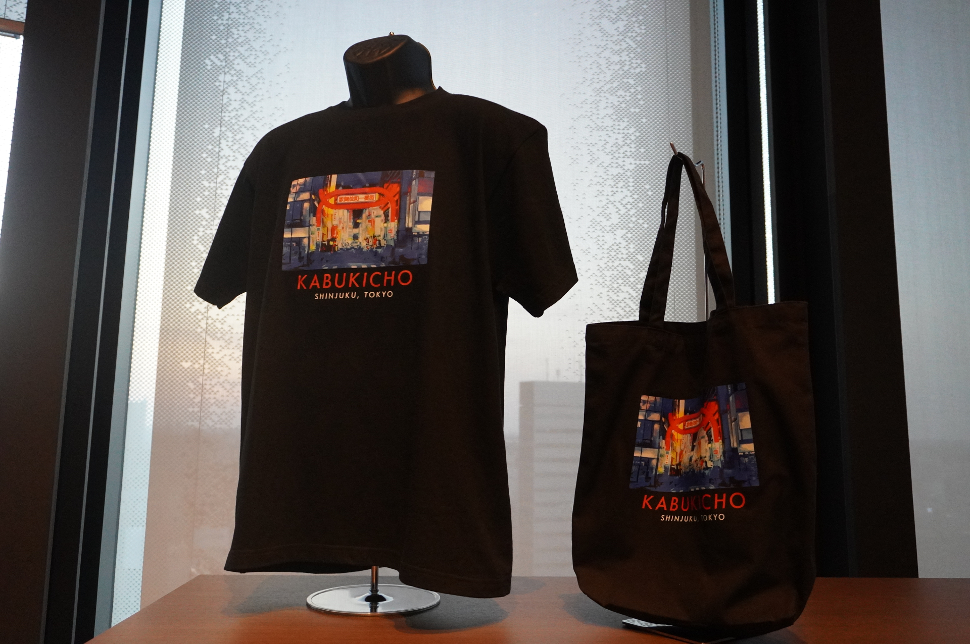 新宿・歌舞伎町らしいご当地グッズ