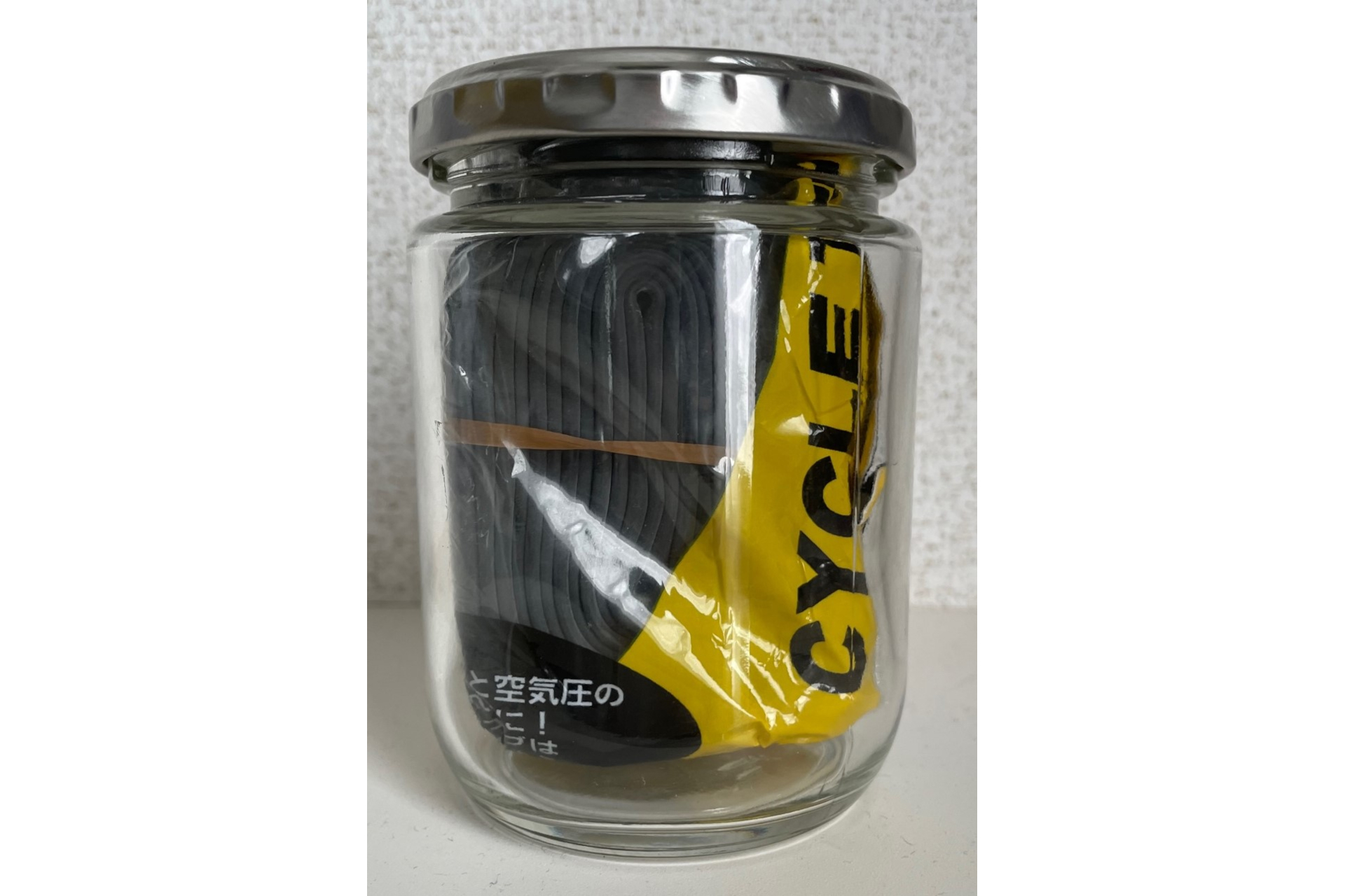 タイヤチューブのパッケージ