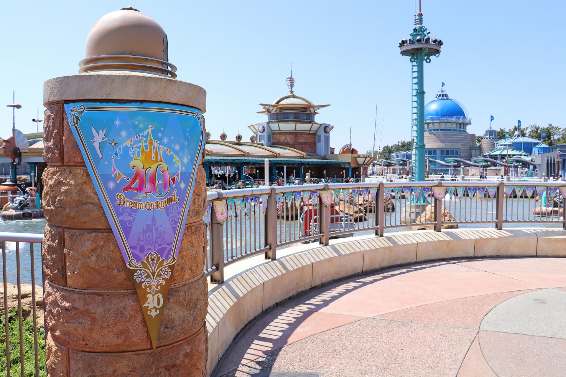 ポートディスカバリー内のフォトスポットもガーランド付きに