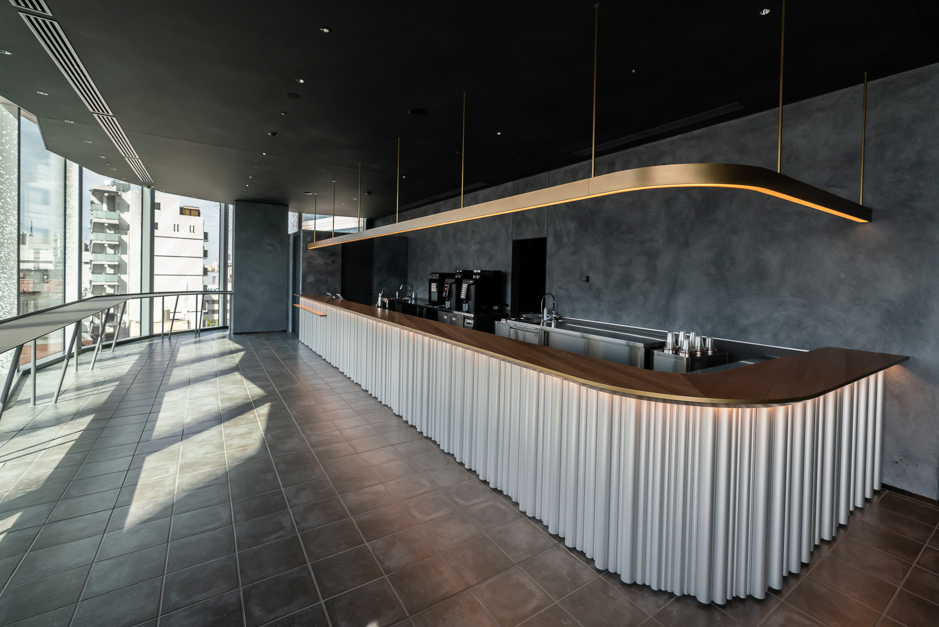 ホワイエには「Za Bar」がある