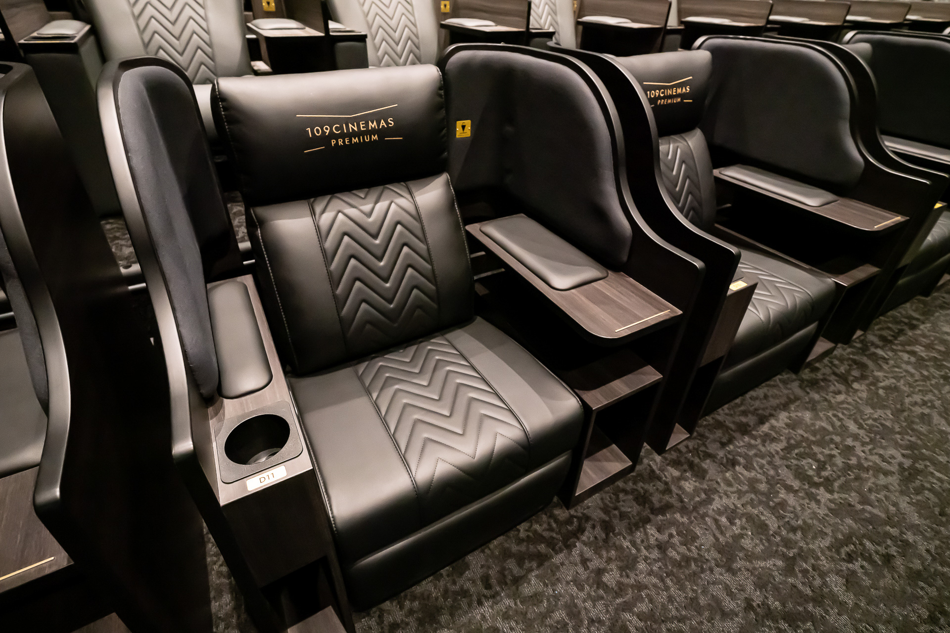 一番見やすい中央付近にある「CLASS S」のプレミアムシート