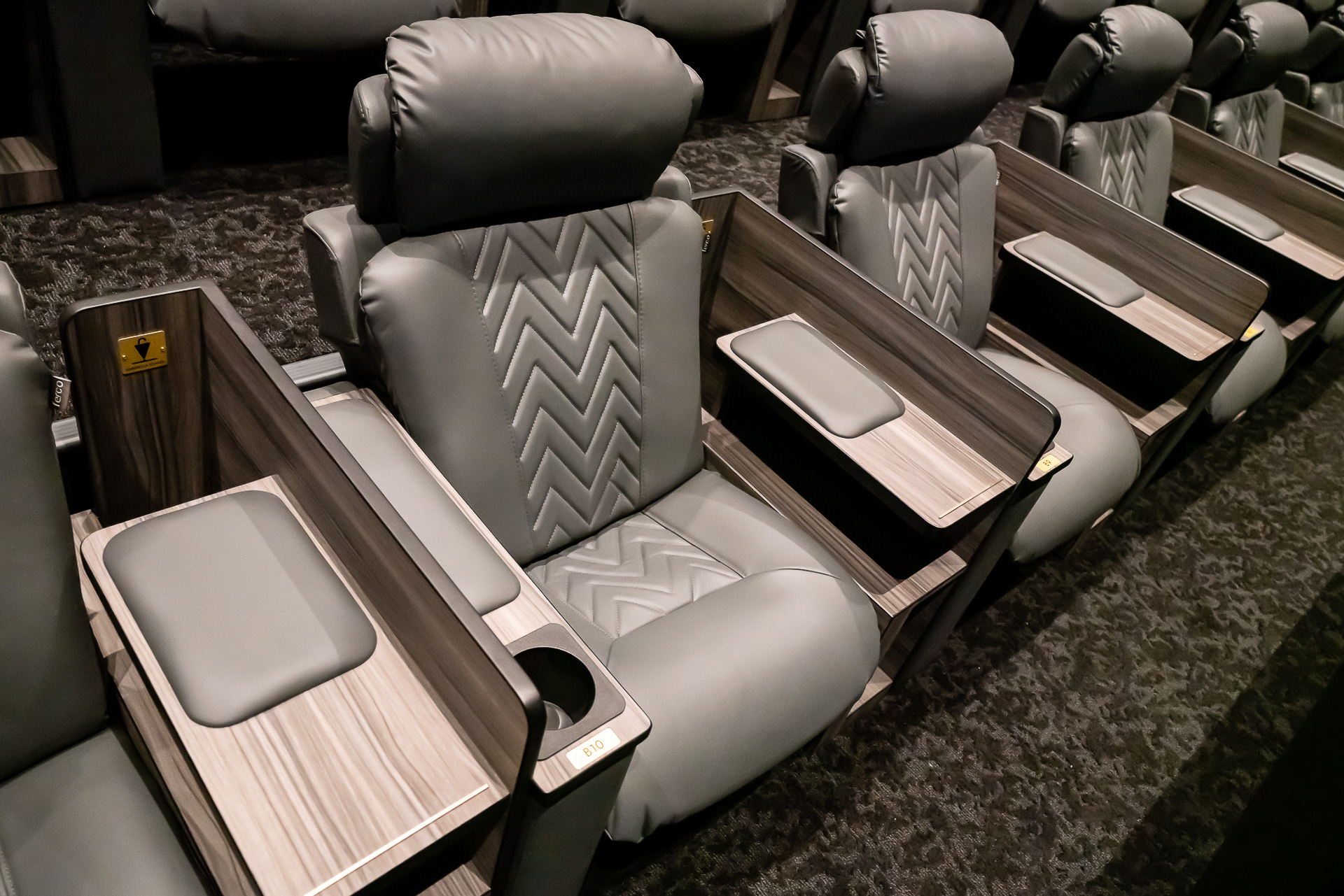 「CLASS A」のプレミアムシート