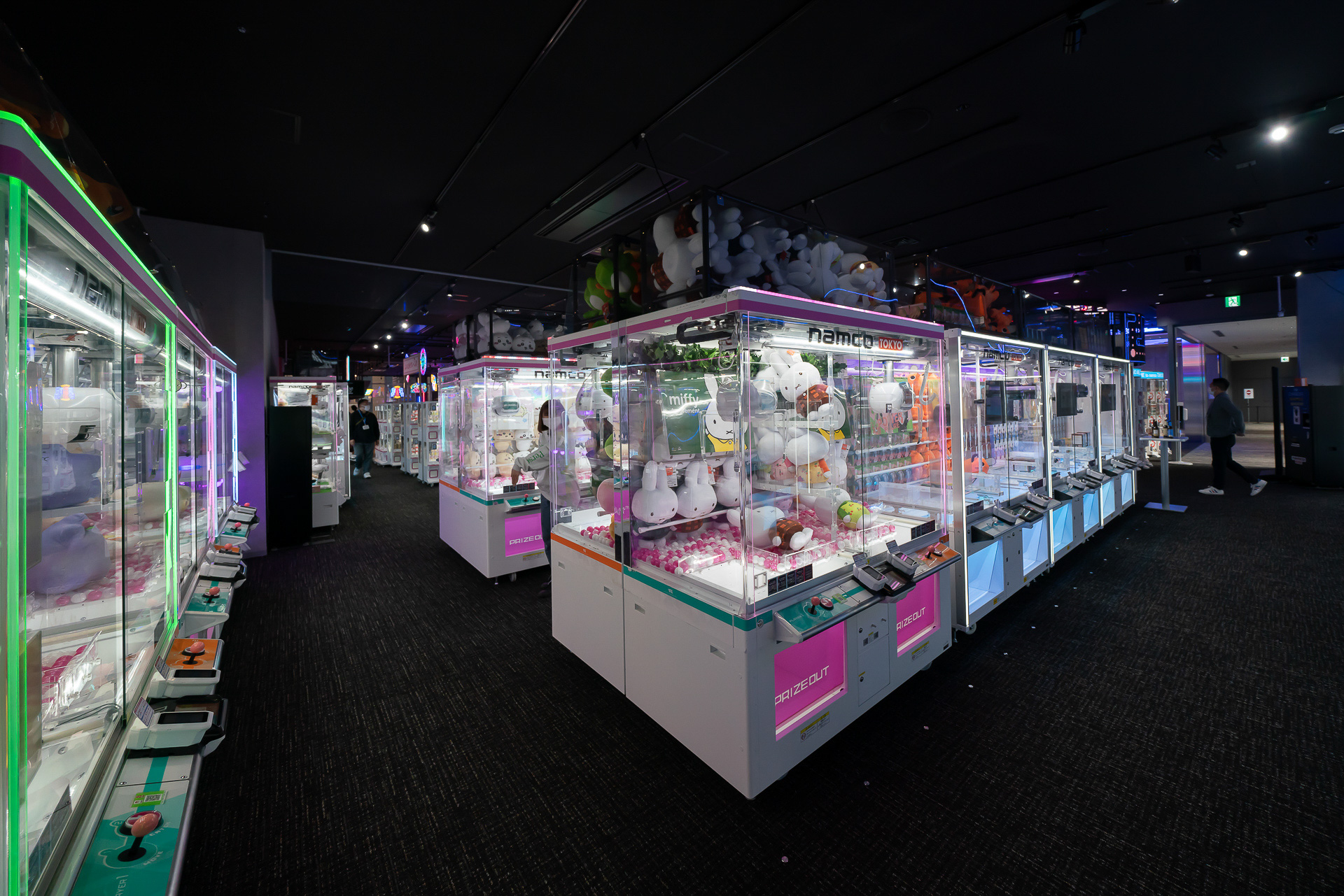 最新のクレーンゲームもたくさん設置されている