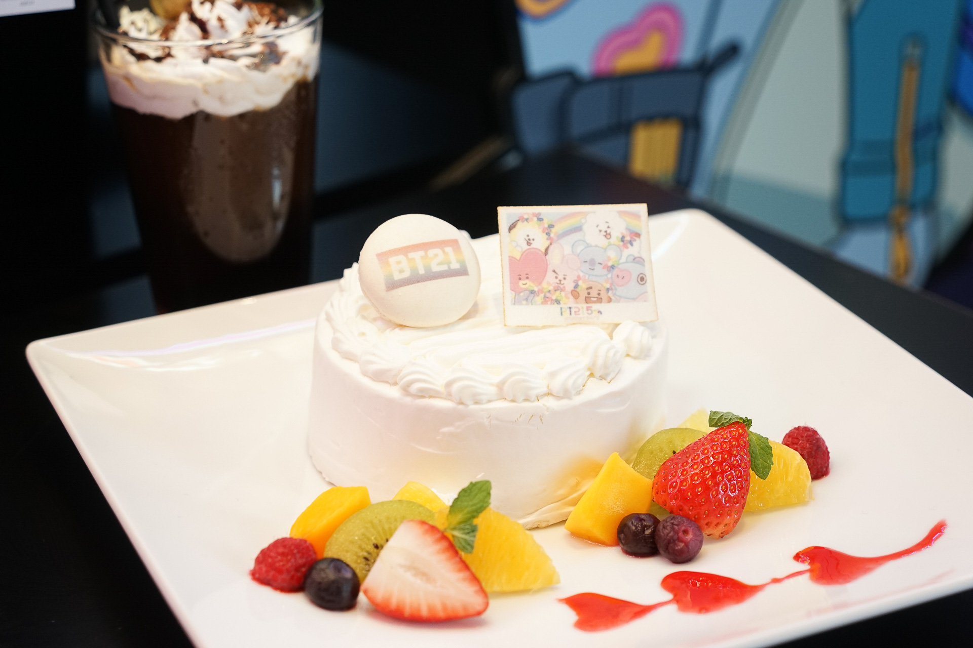 「BT21 5th アニバーサリーケーキ」