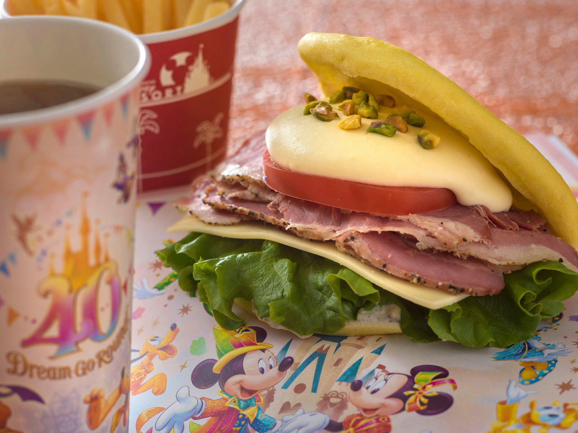 ニューヨーク・デリの「スペシャルセット」（1470円）（画像提供：オリエンタルランド）