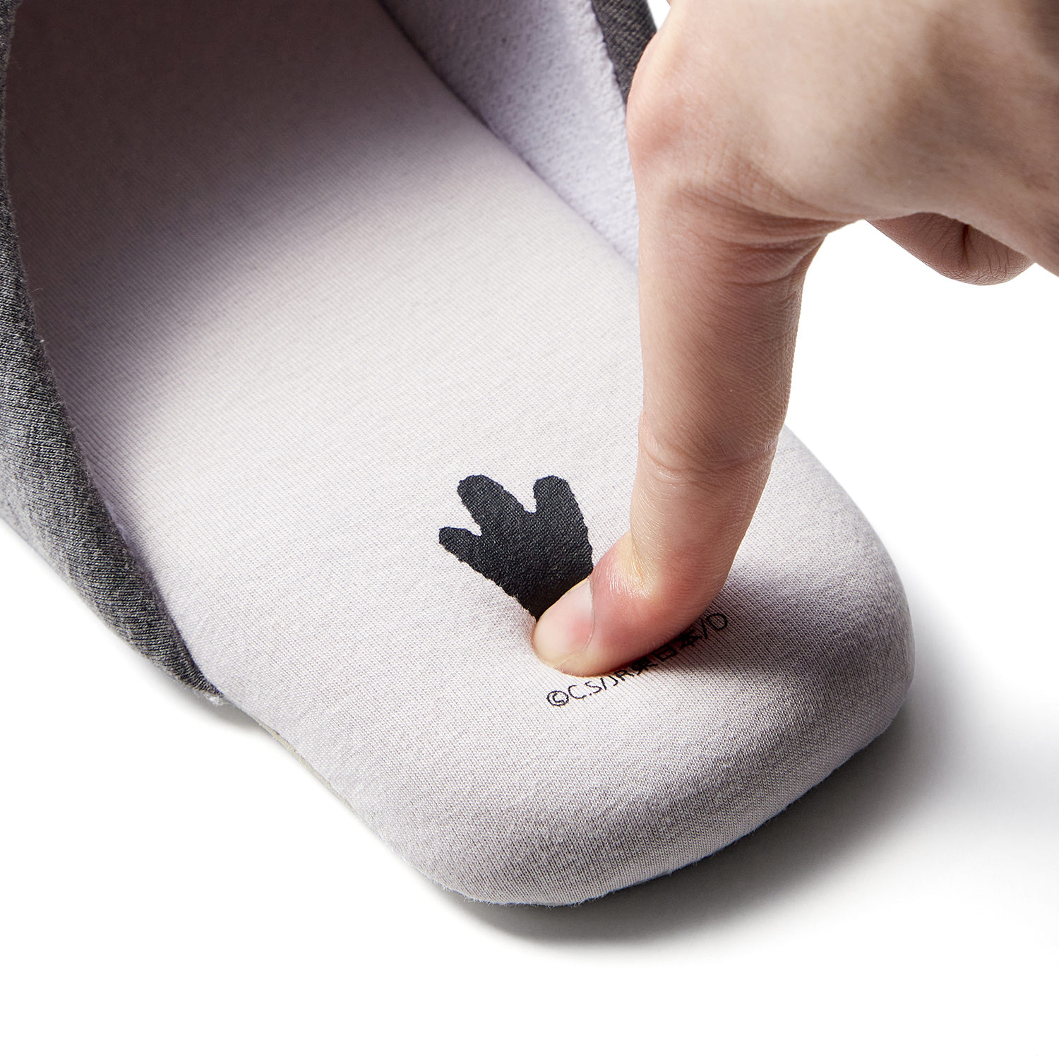 おなかふっくら刺繍のスリッパ（1890円）