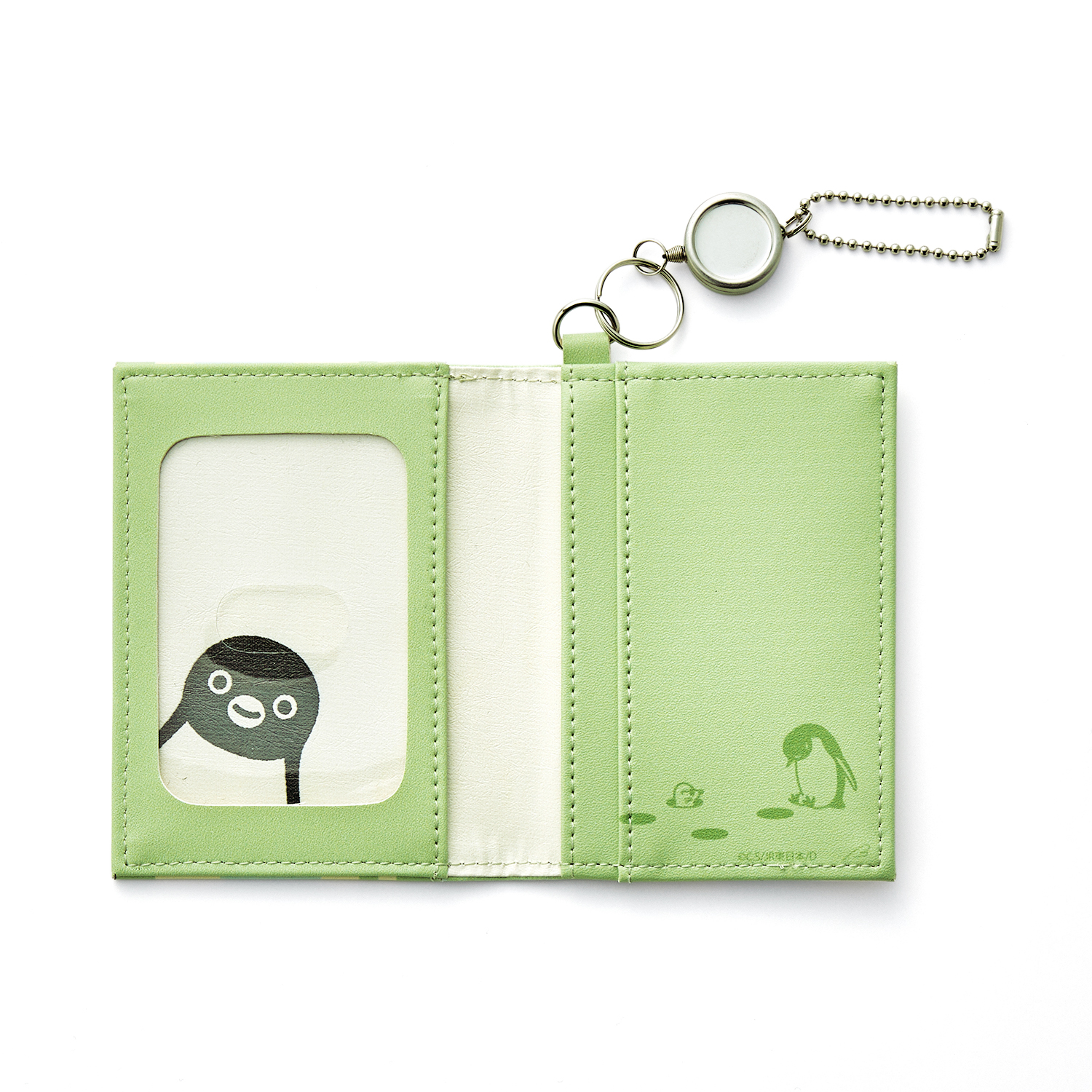 2つ折りパスケース（3490円）