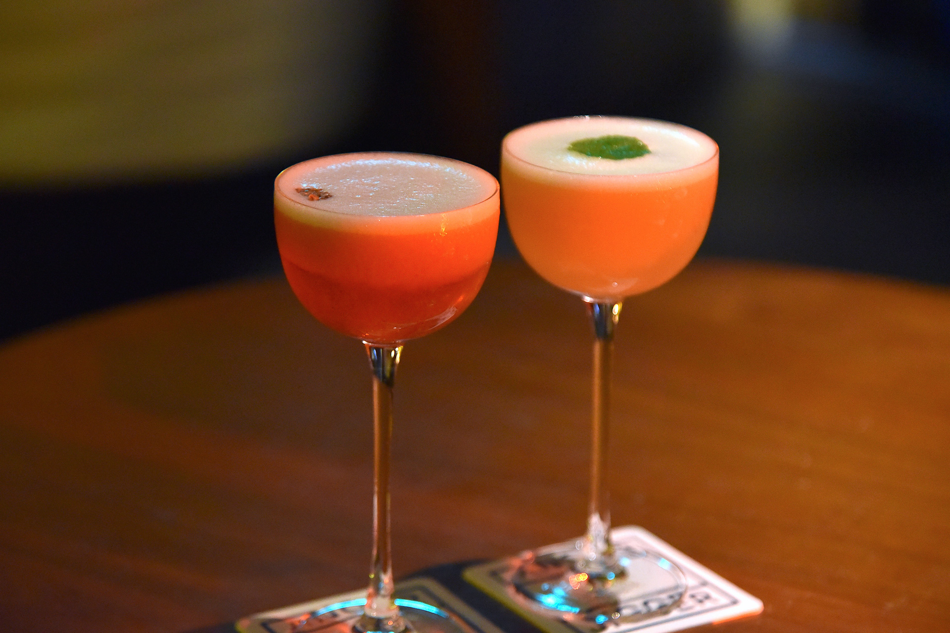 「Clover Club」と2016年生まれのベストセラー「Yuzu Whisky Sour」（各28Sドル）