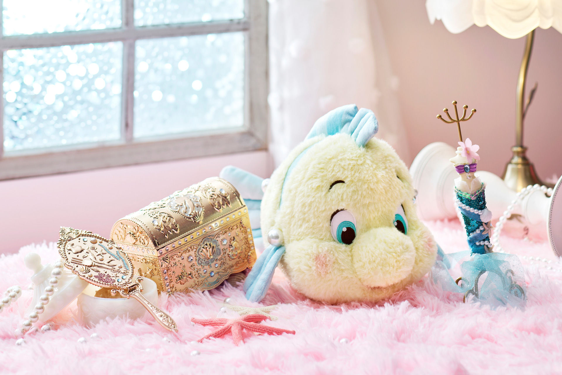 映画「リトル・マーメイド」をモチーフにした雑貨やぬいぐるみ