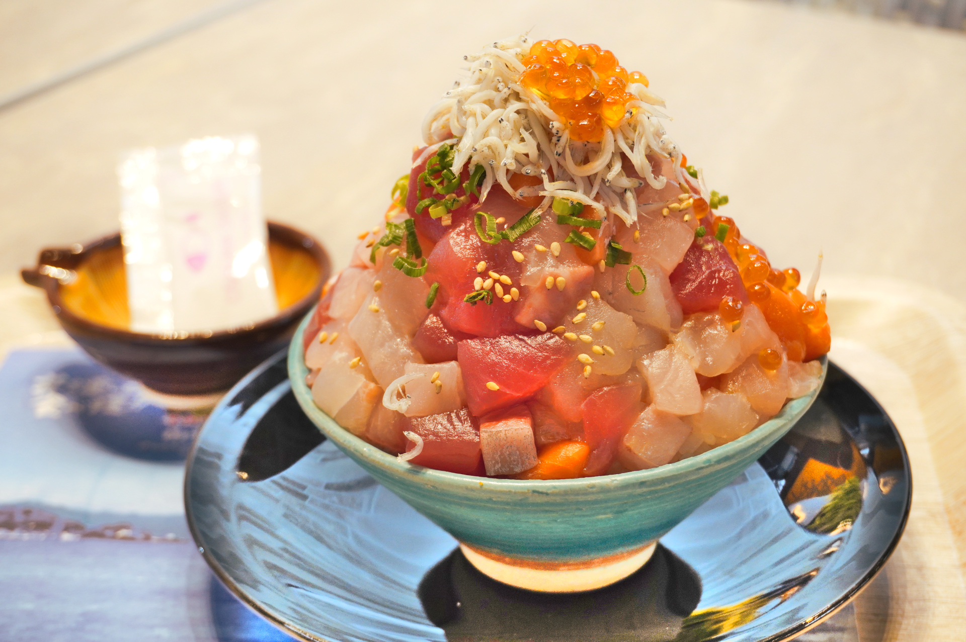飲食店もバラエティ豊か