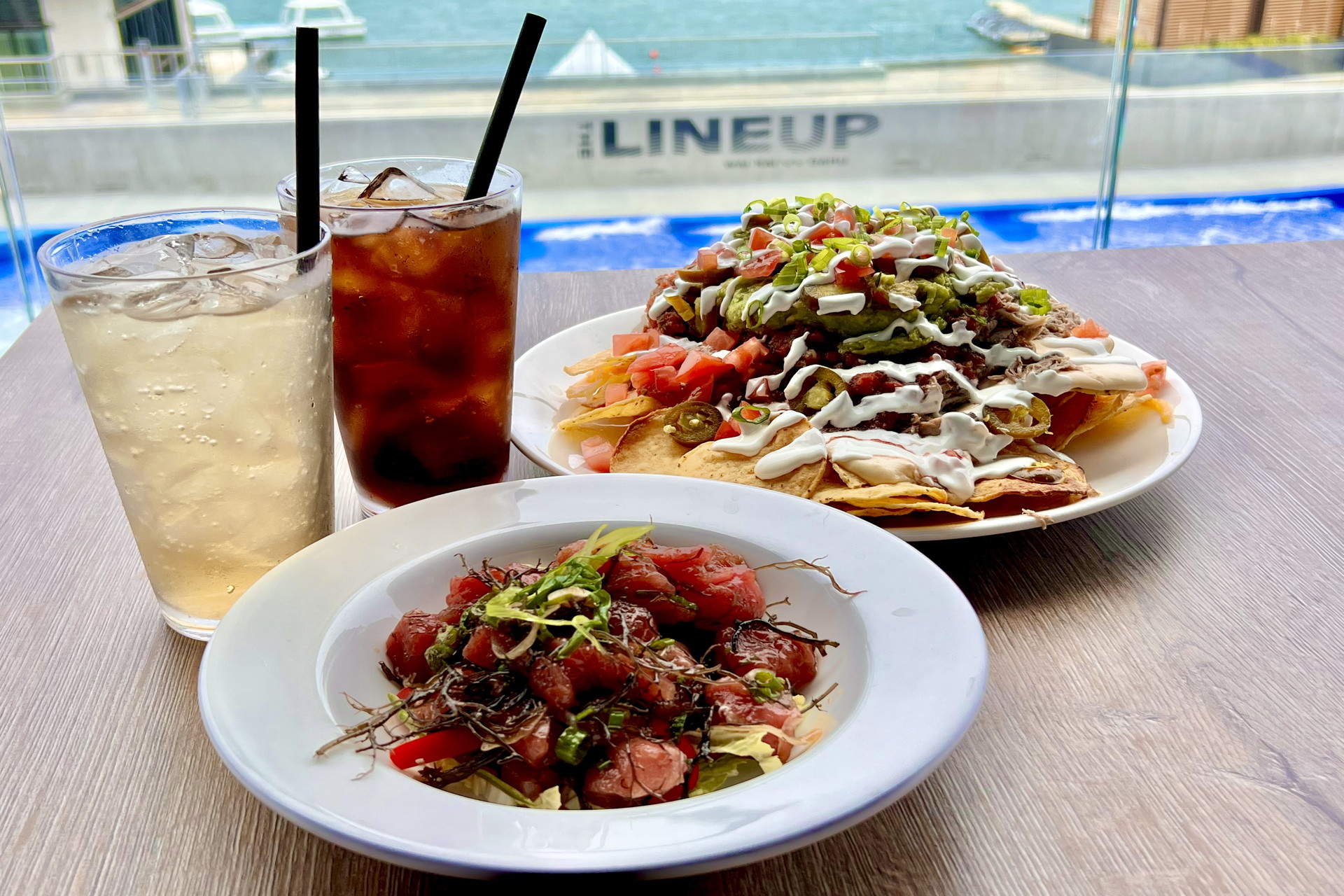 ザ・ルックアウト フード＆ドリンク