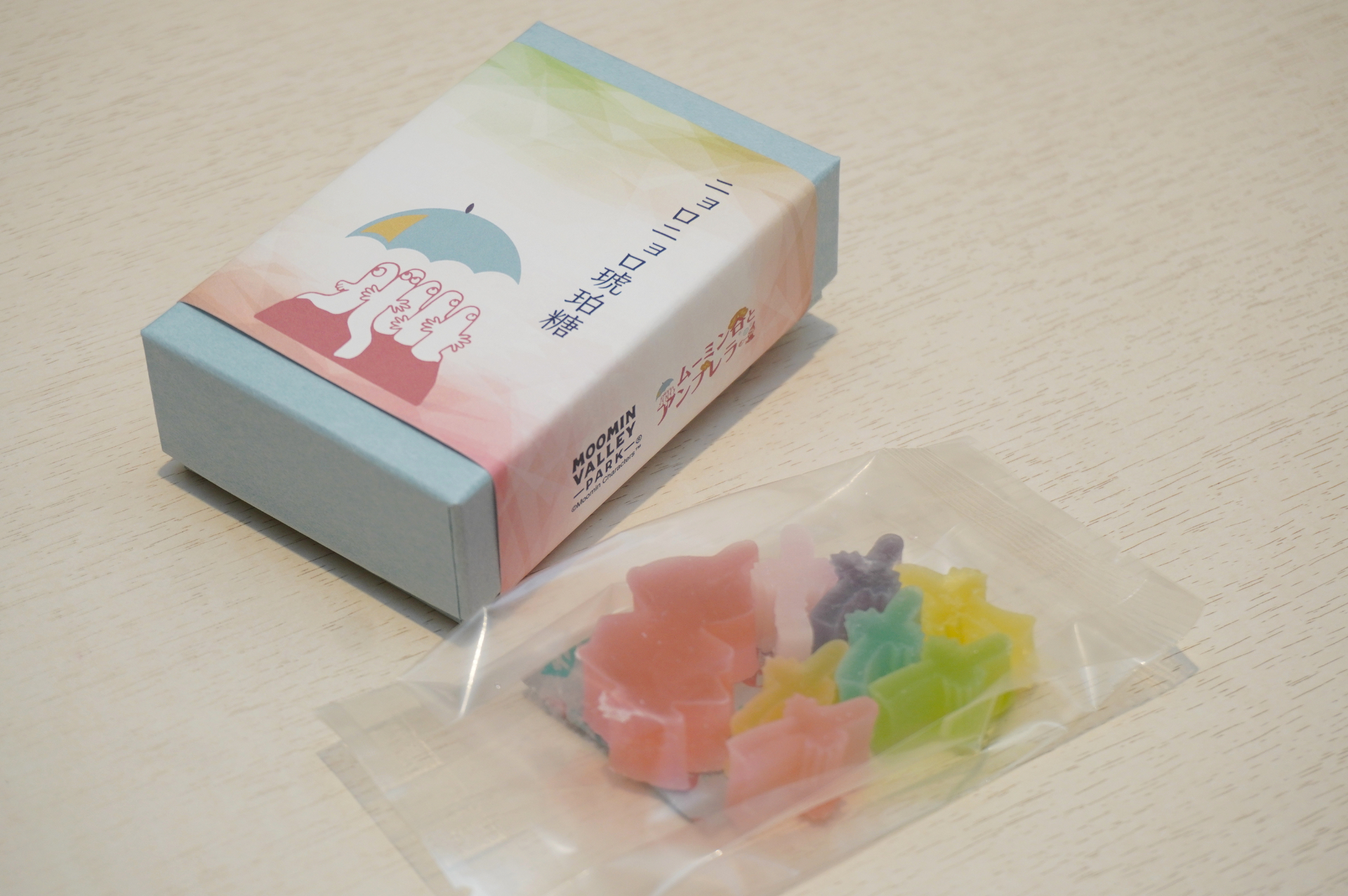 「ニョロニョロ琥珀糖（ムーミン谷とアンブレラ限定バージョン）」（1200円）