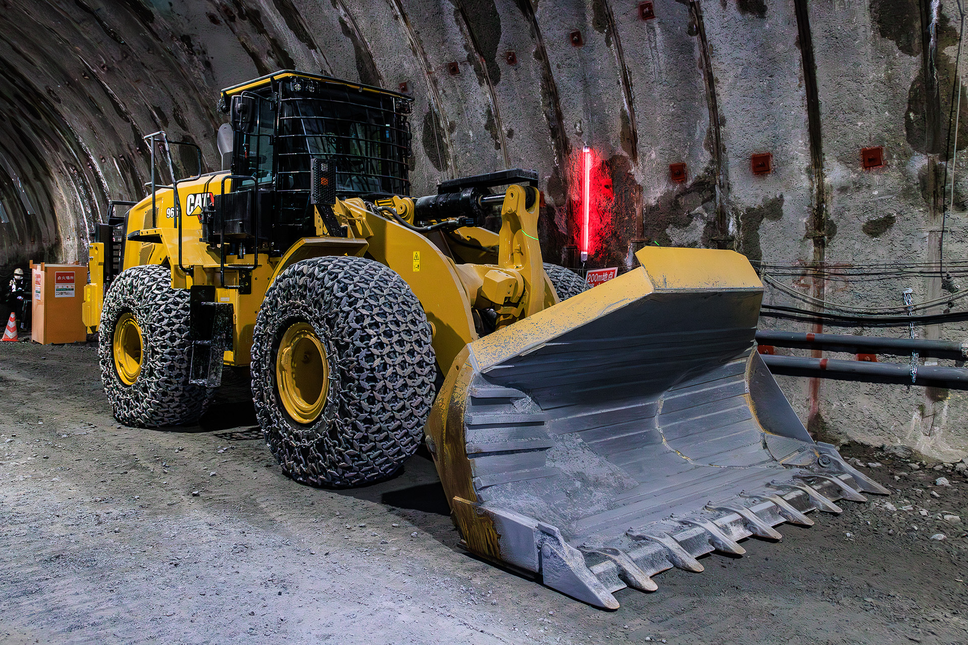 トラクタシャベルと呼ばれる日本キャタピラーのホイールローダー