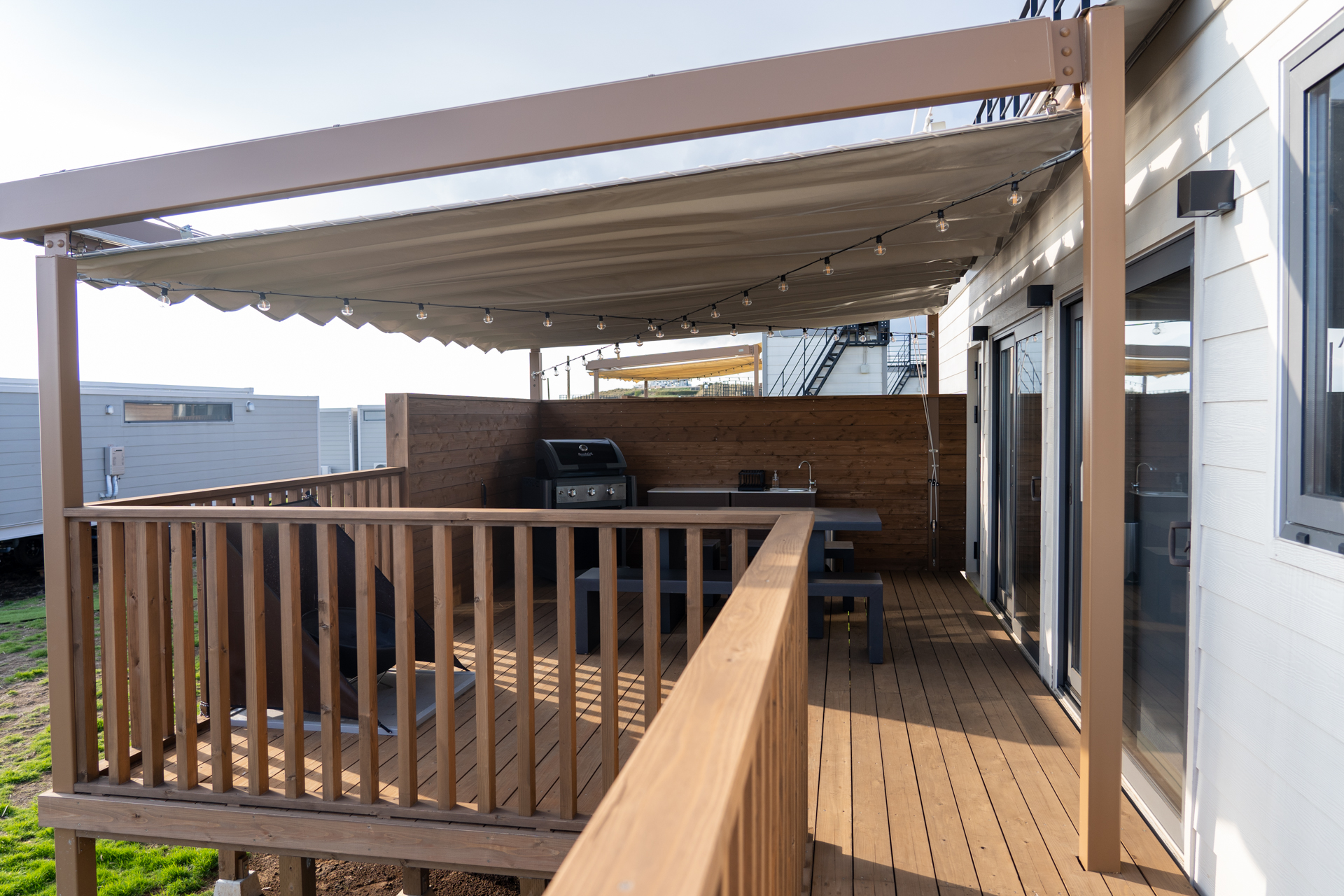 広さも十分あるデッキスペース