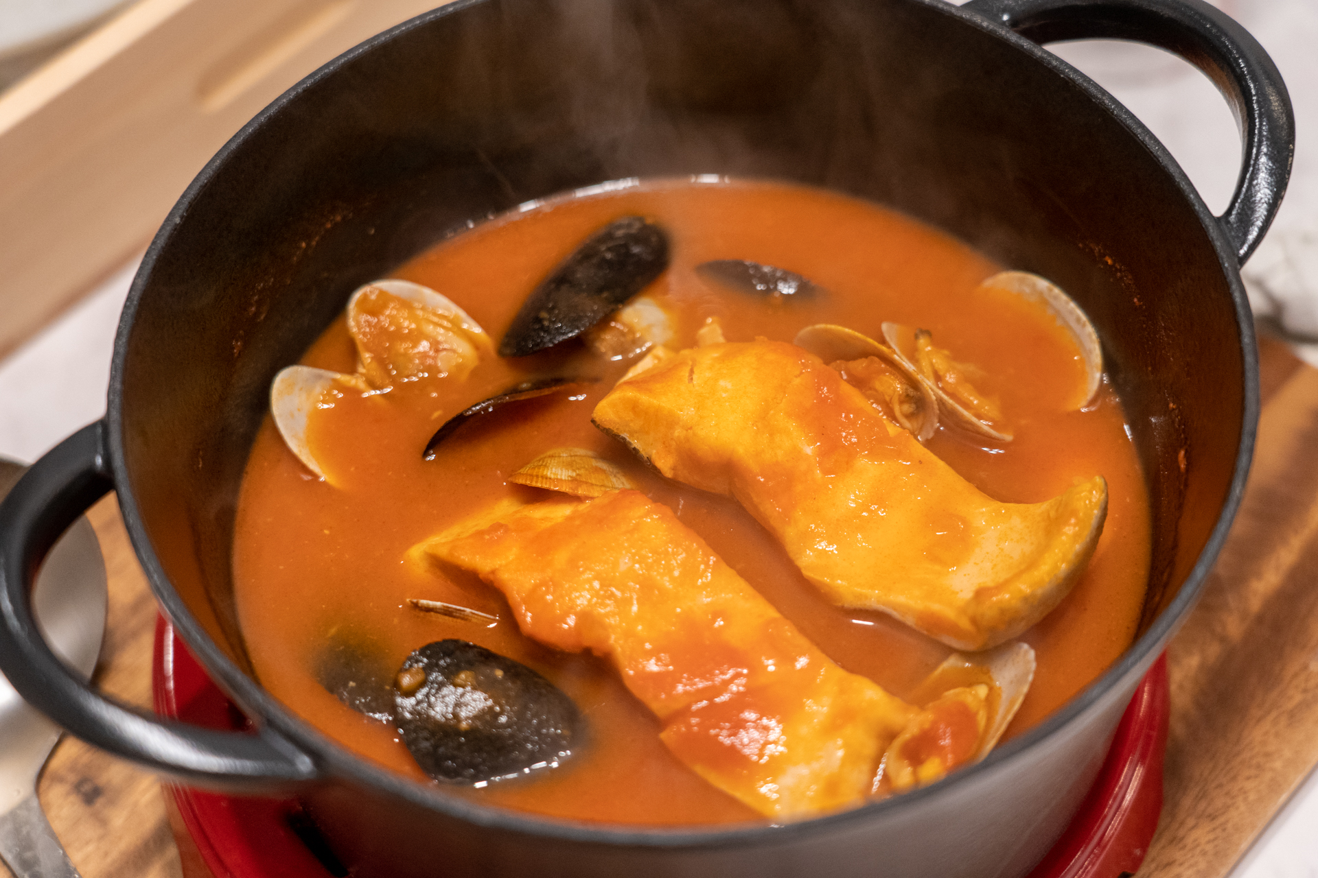 トマト出汁を入れて加熱