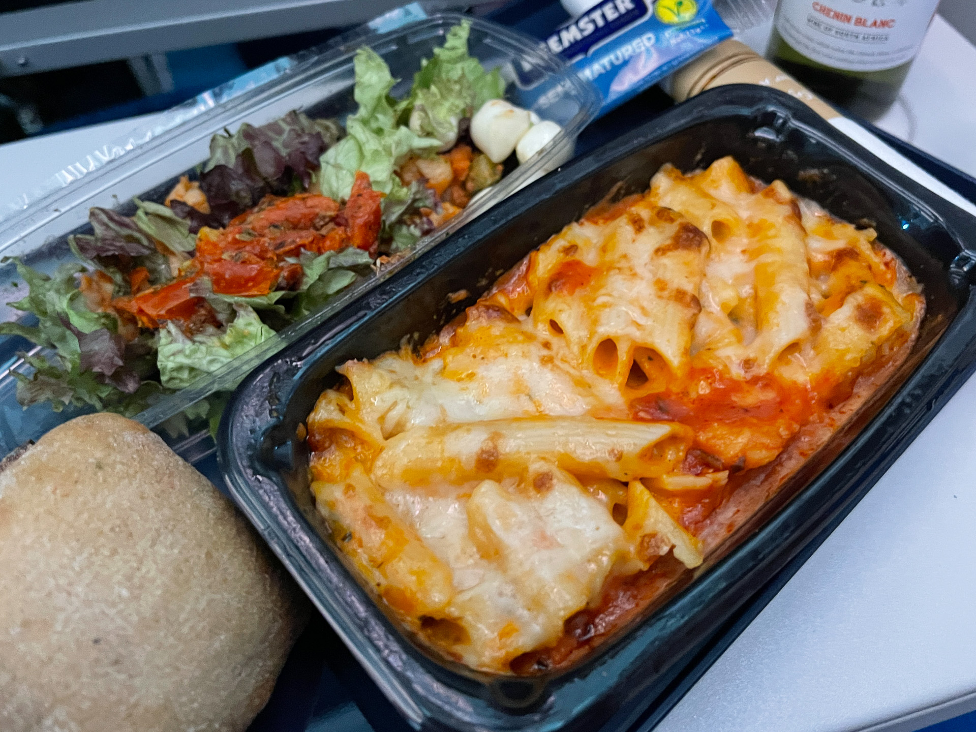 今回のエコノミークラスでのミールサービス