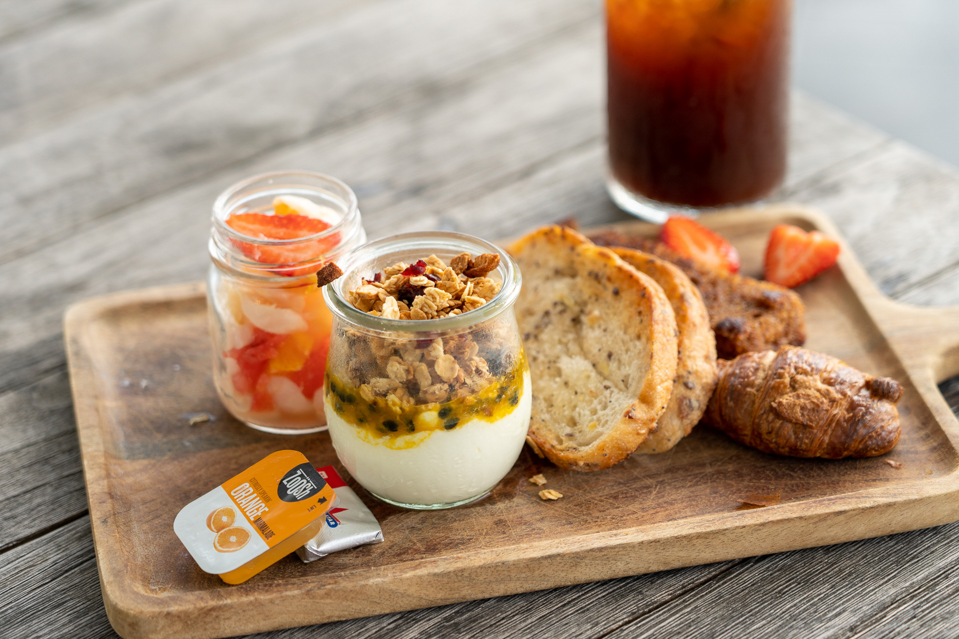 アボカドが乗ったトーストやオープンサンドは定番カフェメニューのようでした