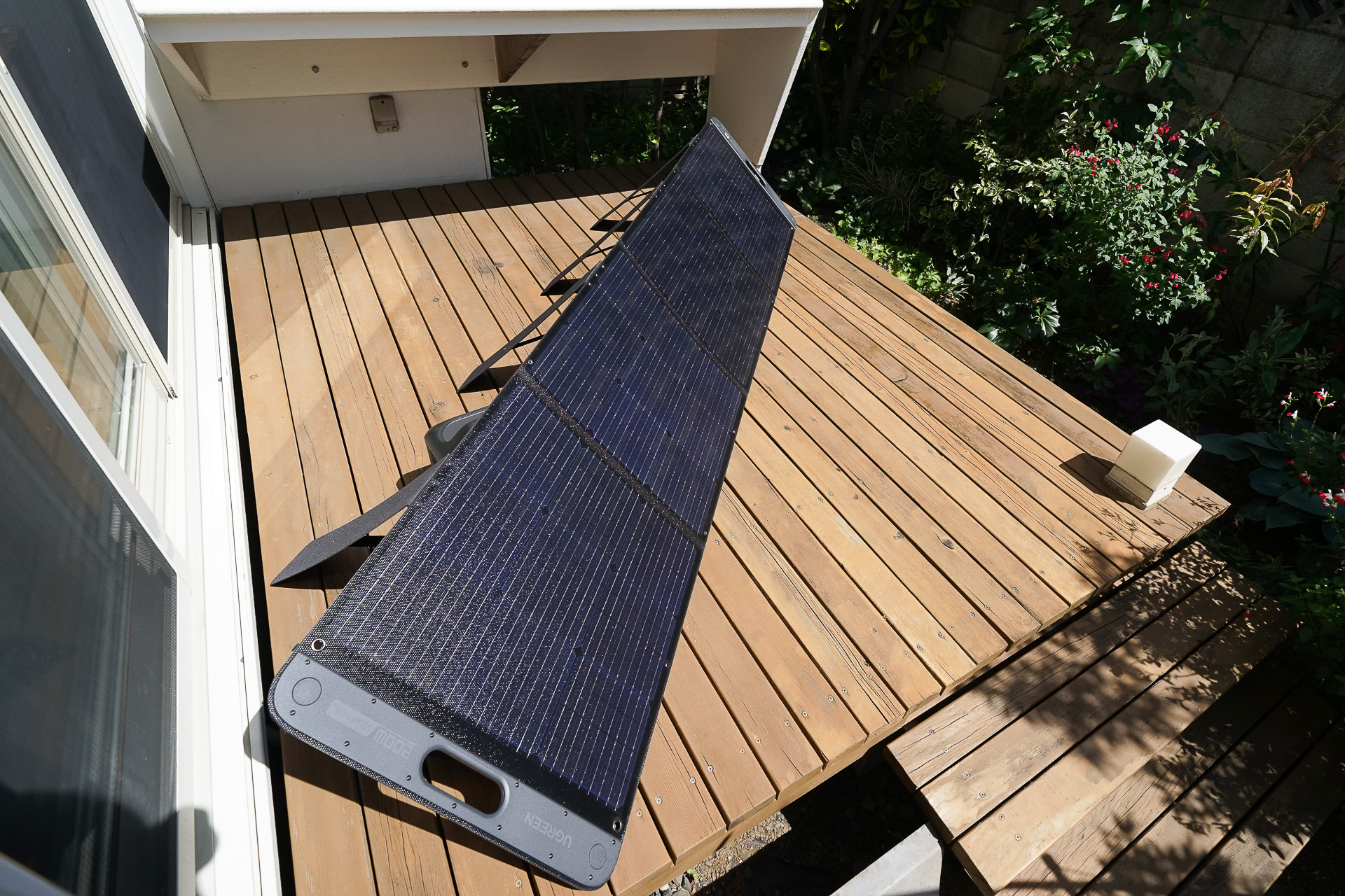 午後にはここまで角度が変化するので、正確に太陽に追従させるのはわりと大変