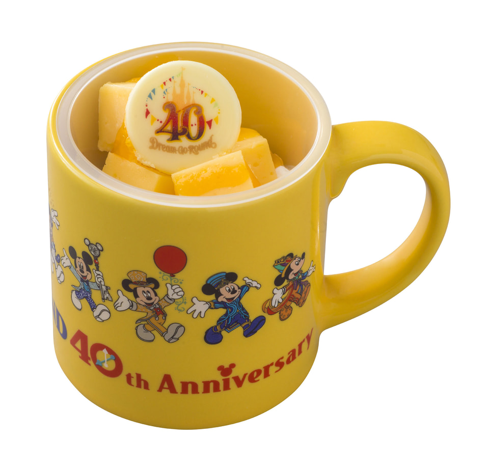 ディズニー40周年 スーベニアカップ Dream Go Round 東京ディズニー、40周年ドリームゴーラウンドになつかしデザインの