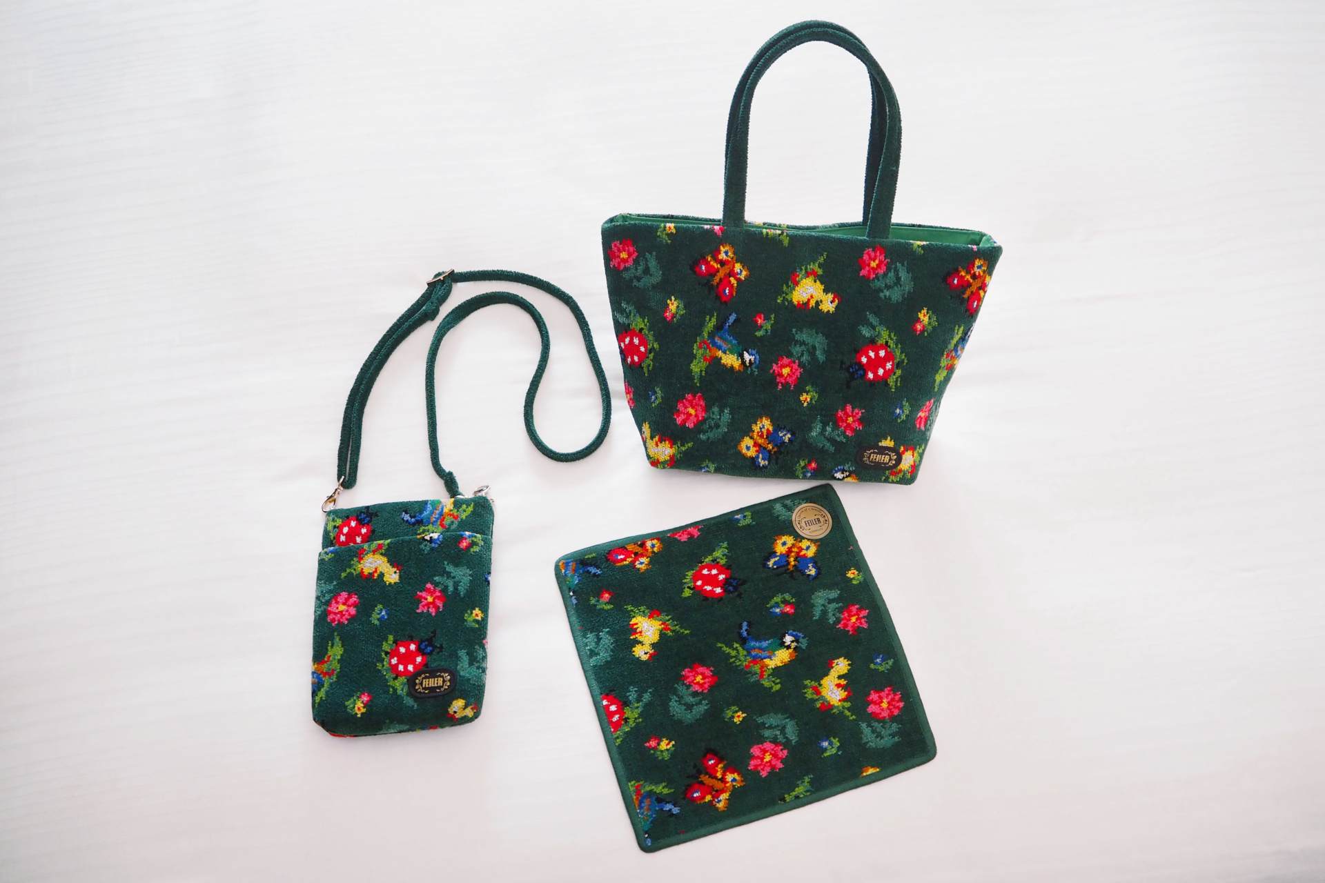 オリジナルカラーの持ち帰りアイテム3点セット