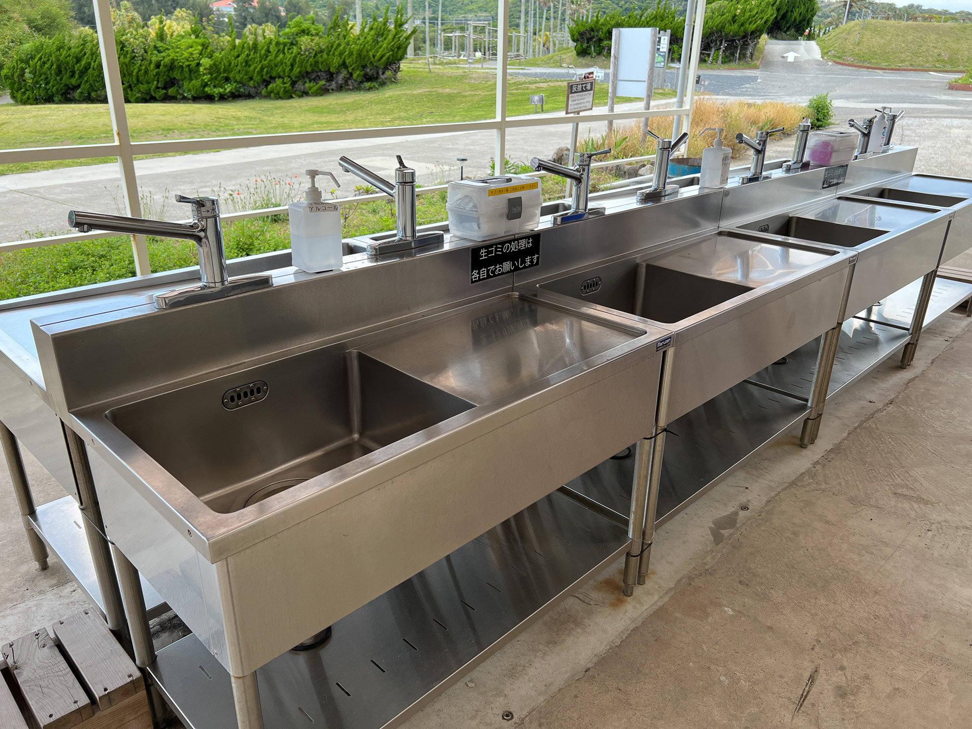 清潔できれいな炊事場