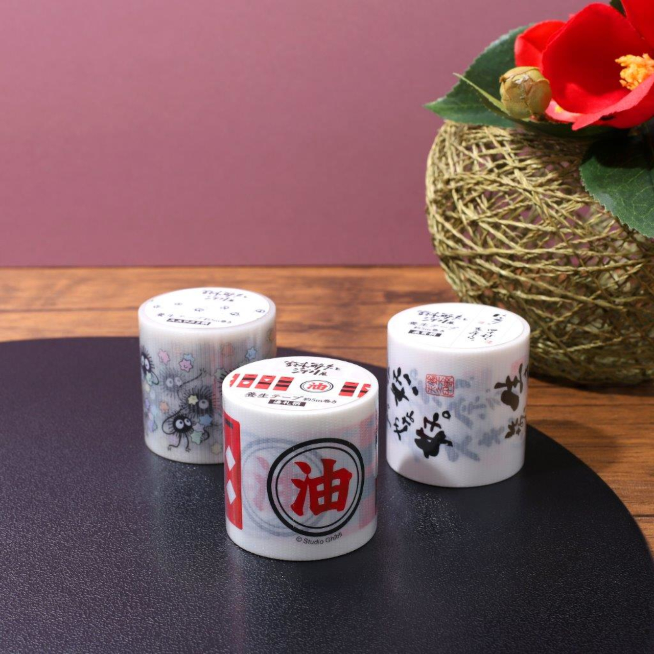 養生テープ 油札柄・名言柄・ススワタリ柄（各880円）